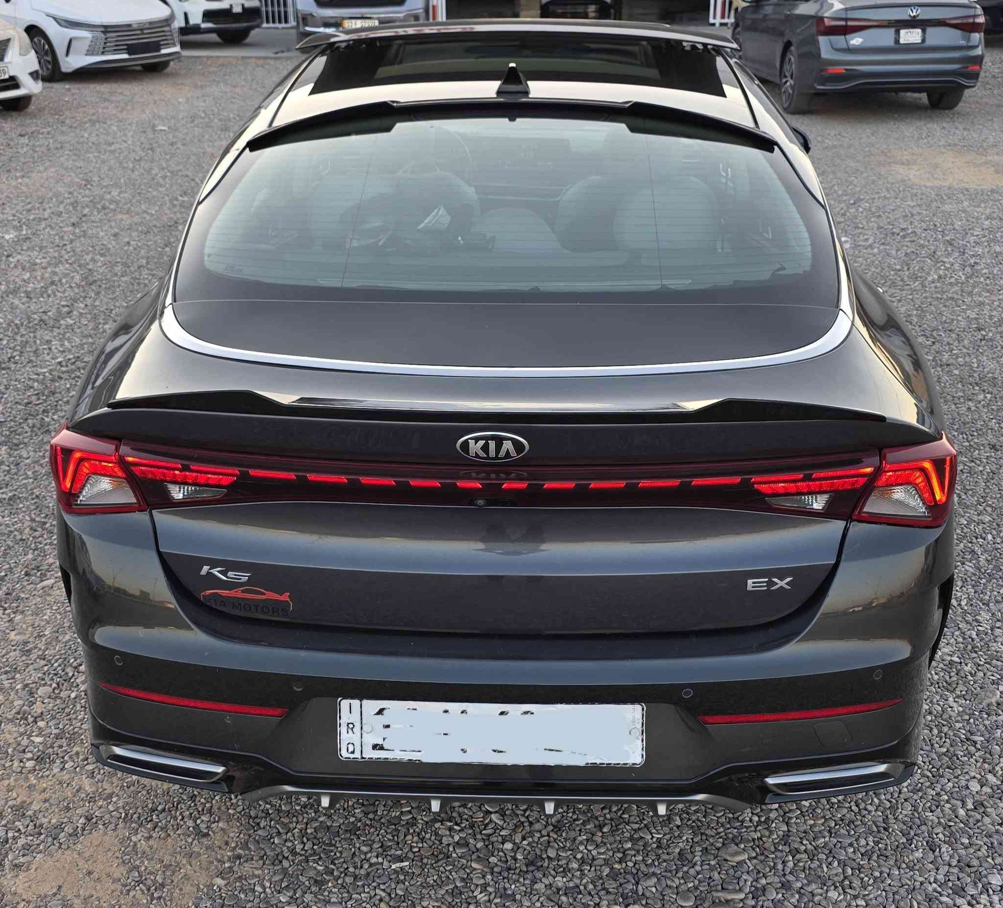 السلام عليكم
‏KIA k5 2021 

حادثها جانبي جهة السايق بابتين وجامرلوغ خلفي

رقم الشاصي

5XXG34J21MGOO3846

اخوان السياره EX فول مواصفات تقريبا 

مواصفاتها:

سقف بانوراما وبصمه تشغيل وبصمات ابواب وتشغيل عن بعد ، الكير 8 سرعات

- تشغيل عن بعد

- قيادة ذاتية و مثبت سرعة ‏و Auto hold ، وهاند بريك كهربائي

- مصابيح أمامية LED

-المصابيح الخلفيه LED

-الضوء النهاري الامامي اصفرر 💛"

- شاشة لمس اكبر حجم عالي الدقة ، نظام Android Auto السلكي و Apple CarPlay

-شاحن لاسلكي ومنافذ شحن USP امامي وخلفي

- رادارات : مساعد تفادي الاصطدام الأمامي نظام المساعدة على تجنب الاصطدام الأمامي (FCA) ومساعد تجنب الاصطدام الخلفي عند المرور العابر (RCCA) مع تحذير مغادرة المسار مع التوقف الذاتي عند الرجوع اذا كان هنالك عابر .

-اشارات بالمري وضوء النقطه العمياء

- أضواء ترحيب عند الاقتراب

تدفئة تبريد الكشنات الامامبة

- مكيف هواء أوتوماتيكي مزدوج المنطقة

- كشنات جلد رصاصي

- كامره خلفيه دوارة مع كاميره

- فول تحكم ستيرن

-٥ وضعيات قياده

-تشغيل الاضاءه الداخلية عن طريق الاستشعار

ماشيه ٩٢ ميل 

سعرها 139 ورقه وبيها مجال للخيرين .

رقمي ***********
