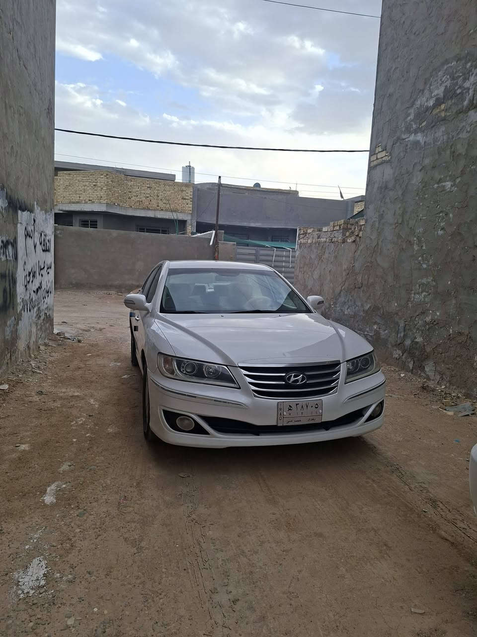 السلام عليكم للبيع ازيرا ٢٠١١ خليجي رقم وهزه وسنويه انكليزي الجديد كفاله من ظربه وتبديل بيه قطعتين كلير فقط ٦ سلندر ٣٣٠٠ نص فول كير مكينه تبريد تتفئه  صدر امامي خلفي خير من لله ***********

