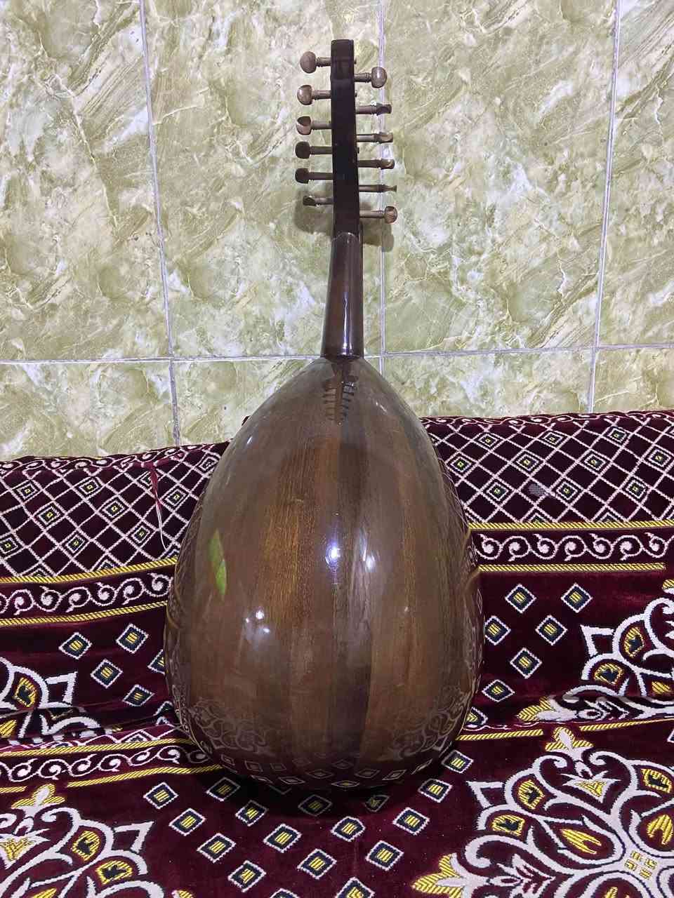 عود فرس متحرك زرياب موديل عراقي
رقم
صفر سنة الصنع 2024
العود بحاله جيده جدا مع حقيبه سعر 185 الف بيع مستعجل
راسلني على الرقم *********** 
الخاص مفتوح 
مكاني البصرة.
