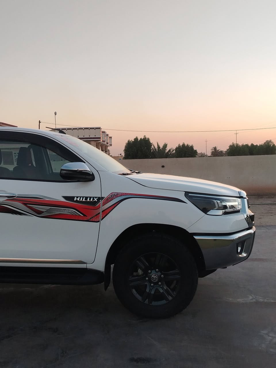للبيع: تويوتا هايلوكس خليجي 2025 (4 سلندر - فورويل 4x4)
الموديل: 2025  

​المحرك: 4 سلندر  

​نظام الدفع: فورويل / دفع رباعي (4x4)  

​المواصفات: خليجي  

​المسافة المقطوعة (المشي): 29 ألف كم فقط  

​الحالة (الضمان): كفالة عامة عامة. 

استفسار /***********

سعر /...355

العنوان ـ، ــــــــــ بغداد
