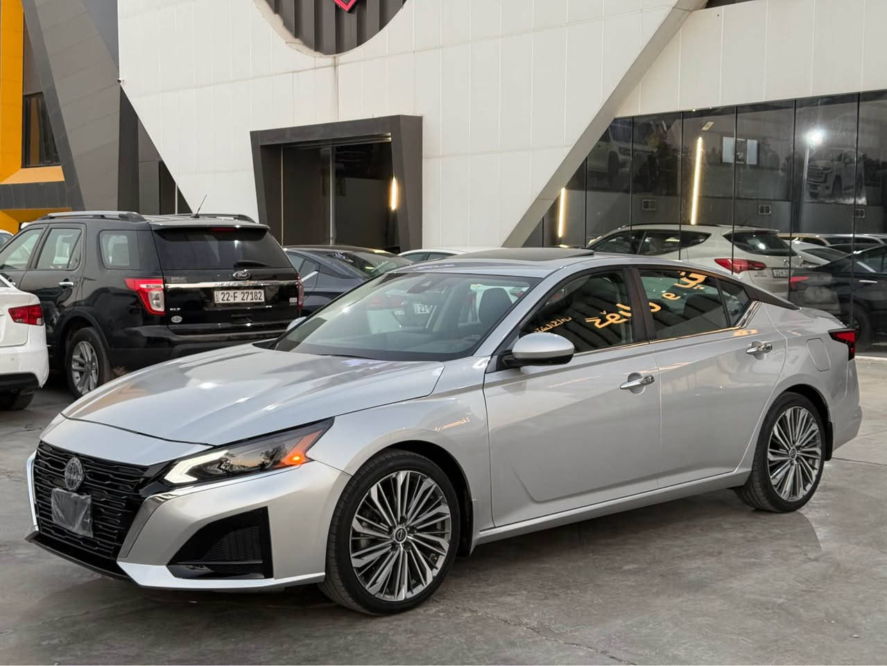 Nissan altima 2024 SV plus 
سەیارەکە تەنها بونیدی بویاخە ، ١٩ هەزار مایل ڕۆشتووە ، چەمەلخی سەکنی تۆزێک ساردی هەیە ، کاتیە سەیارەکە جاری کاتی نەشکاوە 

رەقەم شاسی 1N4BL4DV4RN341078

رەقەم موبایل ***********

سعری ئەم سەیارەیە قفلی ١٦٥ وەرەقەیە السليمانية, العراق
