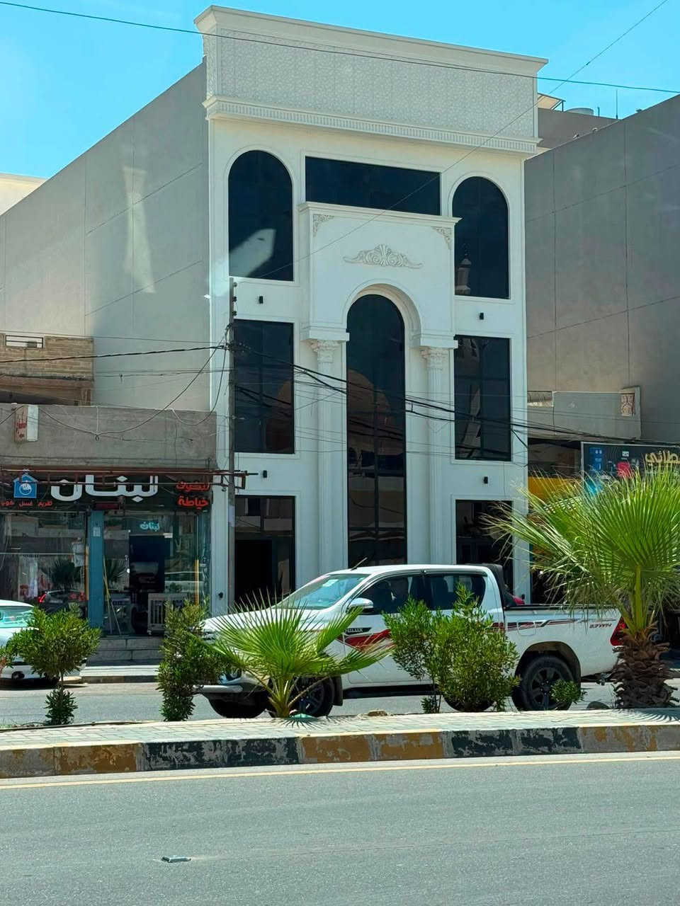 🏦  عروض مكتب بيت الأركان للعقار  🏦

عمارة تجارية للبيع حي النور مساحة ٢٠٠ م  

ثلاث طوابق صالات مفتوحة وتحتوي على

مصعد كهربائي وكل طابق يحتوي صحيات 
الموقع حي النور 
مقابل جامع طاهر زيناوة مجاور حلويات ذاكر

🏦                                                     🏦

السعر على التليكرام https://t.me/alarkan_1
للاستفسار مراجعة مكتب بيت الأركان للعقار 

نستقبل عروض العقارات الإتصال على الأرقام 

*********** / *********** / ***********  🏦
