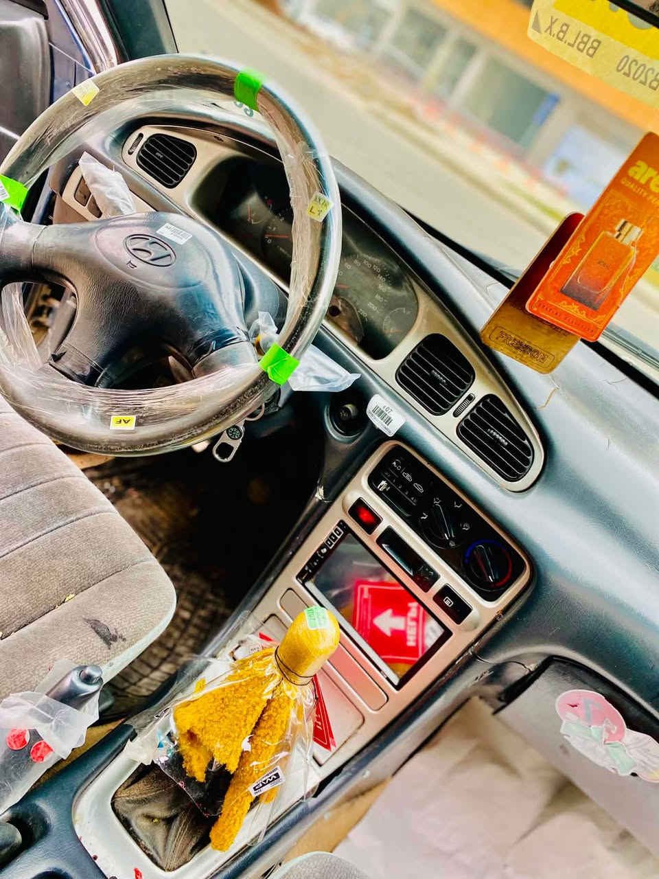 به ناوی خوای گەورە                      نر18$ مەجاێکی کەم
هــۆنـدا ئەلێنترا مۆدیل 1993✅ 💚نمونە لە جوانی 🧿
کە ئەڵێی تـــاقــانە ونـــمونە ئەبێ ئاوابێ ماشالڵە
ئـــاڕمی پــلاستیک سلێمانی بە شەرتی ئەوەلیات و حاسیبە
👌گـێـڕ و مــەکـینـە زۆر پــاک 👌بــەس مــاشــالڵەی ئەوێ
دەعــم و لـێدراوی نــیە  مــاشالڵە نمـونەیە لەجوانی
ســـەقــف و شـــانــی وەک بــیلاد👍 مەکینە بە خــاخ
کــوشـن وگــاعی وبەرەدرگای تــازە تـێـگیراوە
تەقەورەقەی نیە💚 گێچەکانی مــەزبووت
🧿دەعــامـــی بـــــۆ دەعــــــامــی و مــەزبـووت🧿
مـــاشالڵە لە هــەیکەل ونــاوی👉
تــاقم تـــایەو ویلی کرۆلا  تازە👌.  .
کــارەبـــایی کــامل مــەزبـووتە ❤
گـــەرمــی .لایـت .فـڵچە . ئـیشارەت .بـرێـک بزماری👌 
🔱هــەیــکەلی نمـونە و نـاوی جوان  👉🏽.       ..
بــەنـزیـن زۆر کــەم ئــەخوا  زۆر بێ مــەسرەفە ***********     *********** السليمانية, العراق
