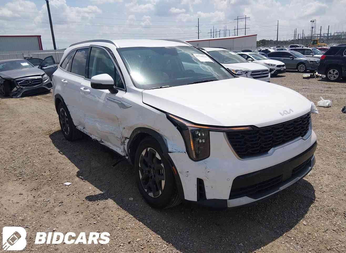 لا توجد تفاصيل

نص مكتوب في الصور:
- BIDCARS
- BIDVARS