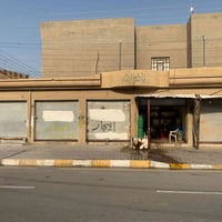 يعلن مكتب دار الإيمان للعقار   عن توفير ثلاث محلات للإيجار في حي الشهد...