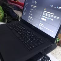 dell latitude 3410 i5-10u 256gb ssd 8gb ram 14inch ال لابتوب نظيف بس ب...