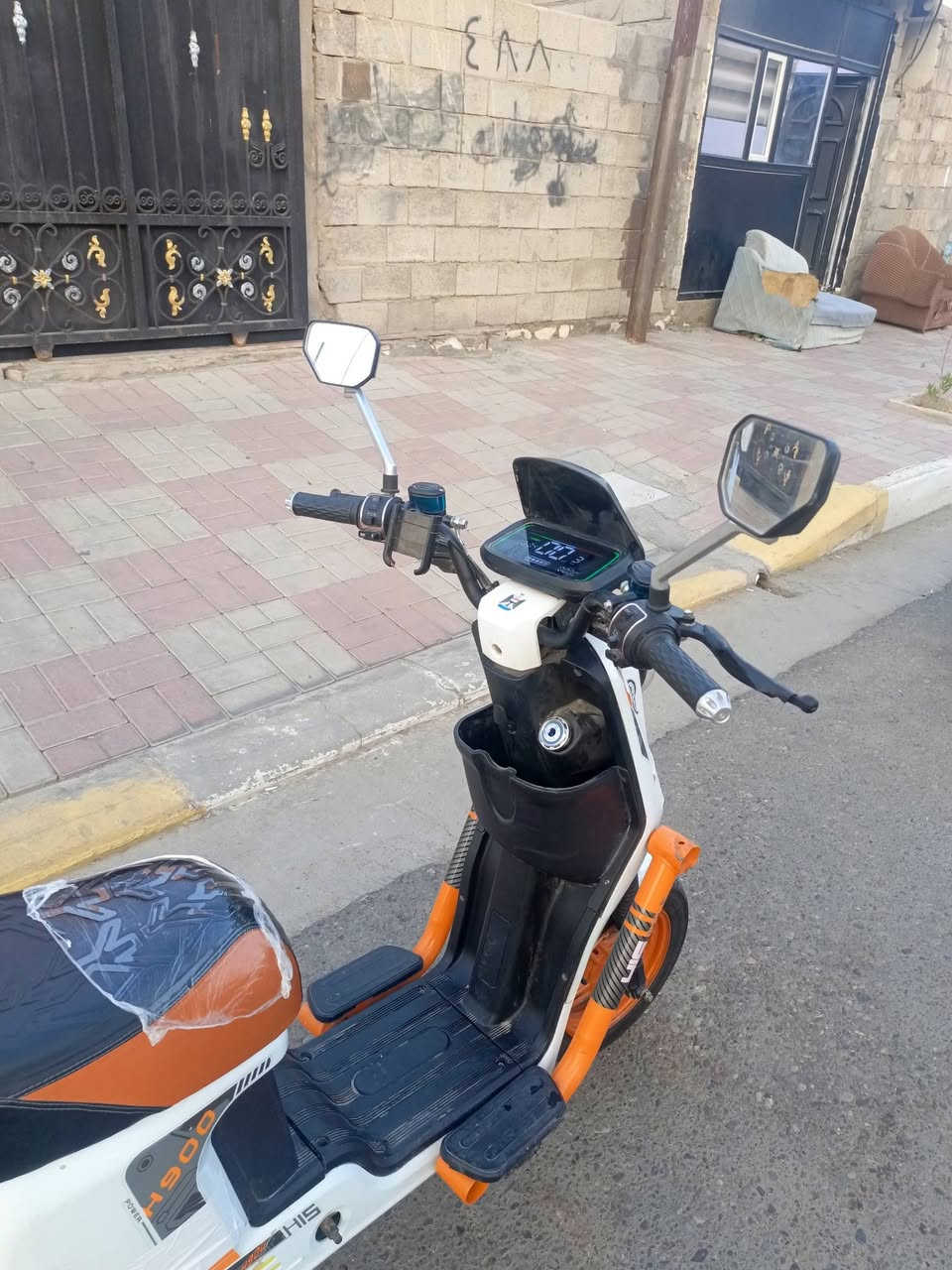 موطور شحن HISللبيع
الموطور نظيف بمعنى الكلمه ما مستخدم هواي

5بطاريات16امبير

2سويج 2بصمه

تشغيل عند بعد وجهاز انذار

نظامR

بلوتوث

4سرع سرعته99

دسكات امامي خلفي

شاحنه الاصليه مالته مختمه

كلشي بي بلادي موطور كلش نظيف

سعر475وبي مجال
مكاني الرمادي

تواصل***********
