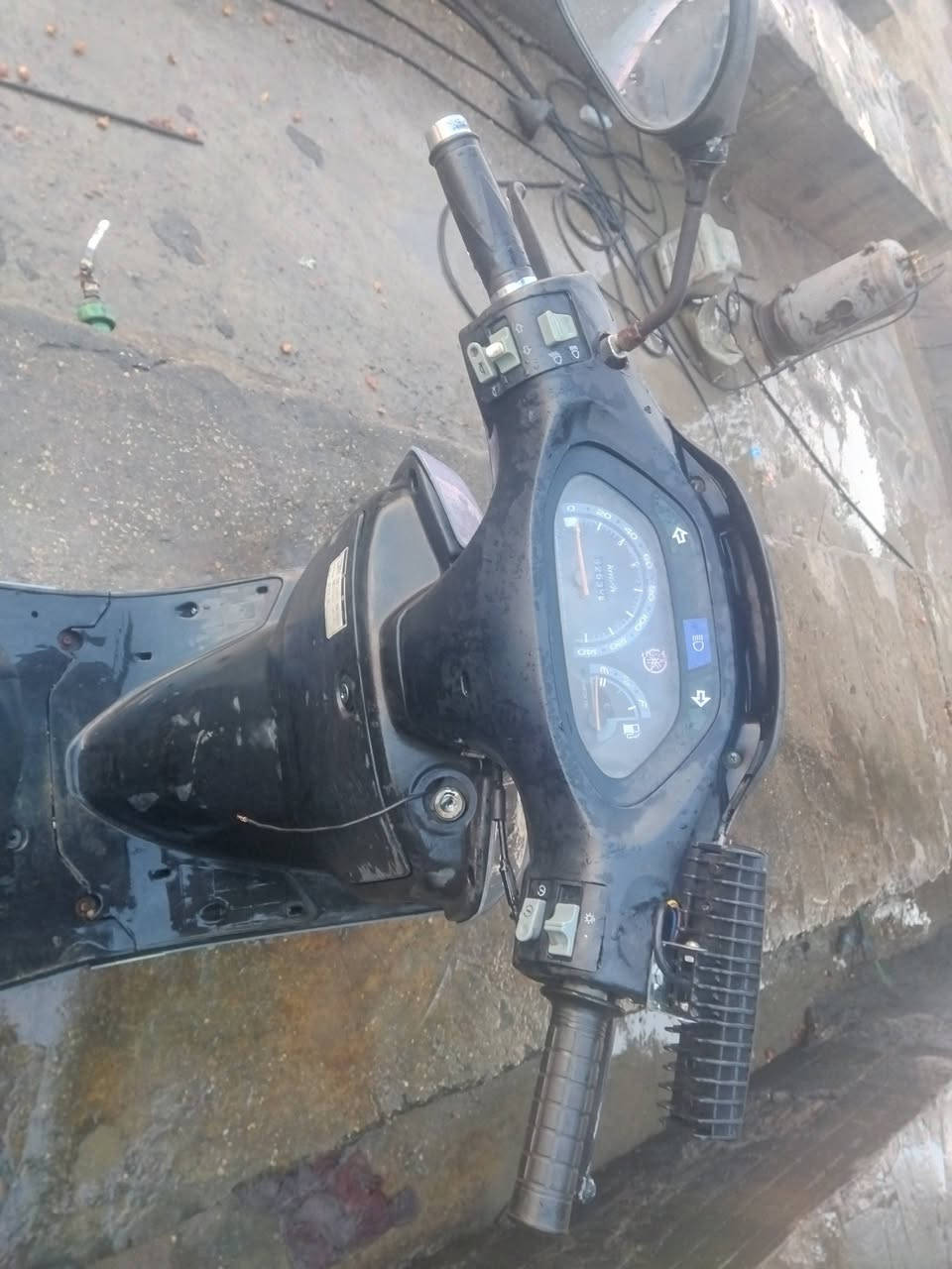 دراجه فراشه فحل للبيع سعر 350 وبيه مجال قليل 

دراجه نضيفه مكينه ناعمه مفتوحه بس ولفات 

دراجه كهربائيات شغاله سلف هندر بانزين كلوبات شغاله 

يرادله ترتيبات بلكهربائيات اشاير وسرعه ميشتغلن مااعرف شنو السبب
مكاني{ نجف كوفه- فلكه الملح } ‏‪***********‬‏ متواجد فيس واتساب ممتواجد
