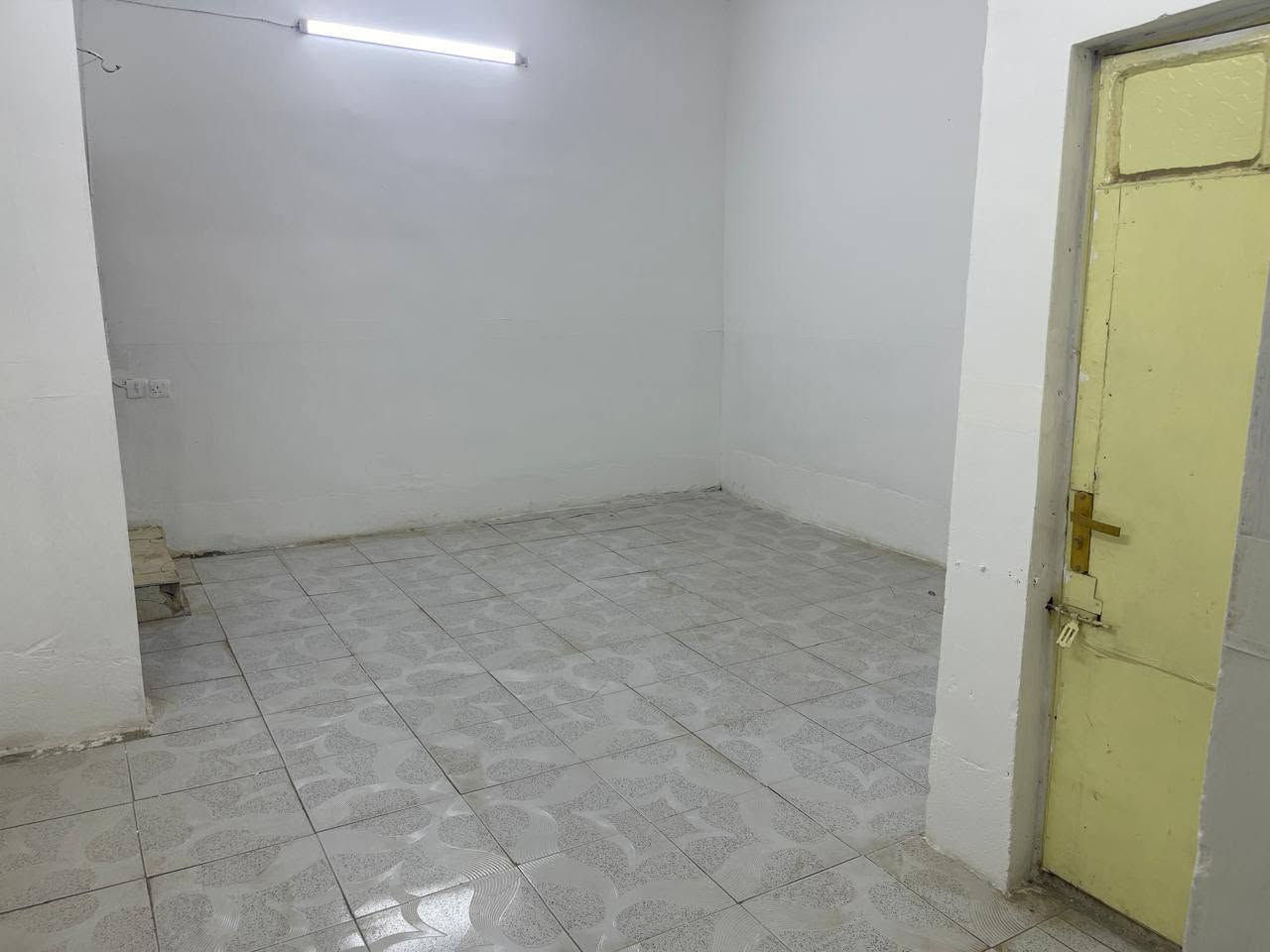 بيت مساحه 132متر
العنوان/ البياع مدينه الذرى مقابل البيع المباشر 
 الكهرباء اربعه وعشرين ساعه بدون انقطاع 
بناء قديم 
تفاصيل 
استقبال+2 غرف نوم + مطبخ + صحيات 

للأستفسار الاتصال ***********
