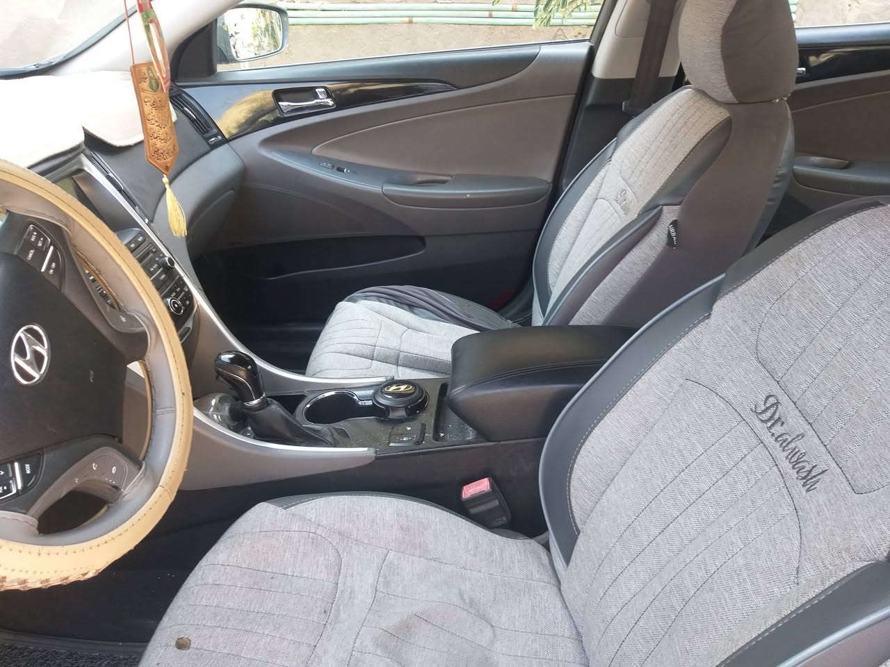 سوناتا موديل  ٢٠١٤ وارد امريكي محرك ٢٤٠٠ فول مواصفات   اللون رصاصي غير محدد حسب السونار الجاملغ  والبند الرقم بغداد السنويه مجدده  لغايه ٢٠٢٨   وضع السياره حاليا حسب ماموضح بالصور  رقم الموبايل لصاحب السياره *********** المكان الكوت مركز المدينه
