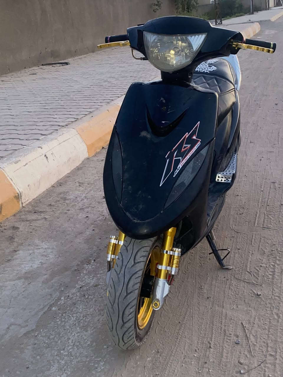 السلام عليكم
للبيع ماكس عدله مزوده تزويد خارجي وصالصنه رياضي ويل نجمه رياضي دبلات رياضي بريك امامي دسك بيهه ادامه كلجات وكلج خلفي جديد تشتغل سلف نكره وهندر جاهزه ع اخير 
مكاني بابل جبله
السعر450
***********
