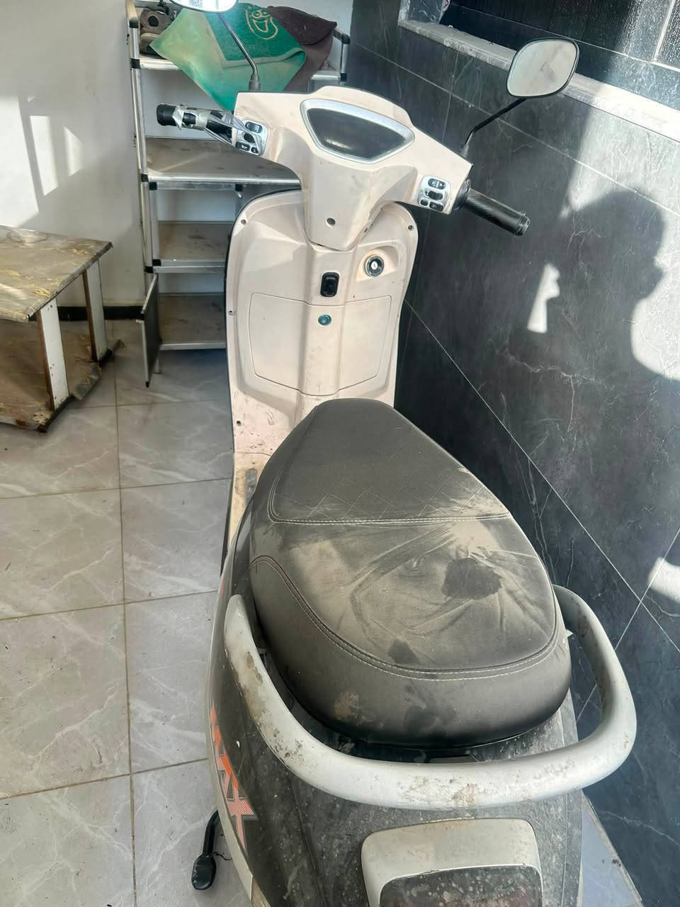 دراجه للبيع شحن بطاريتها خلصت نتيجه اهمال مني  ودراجه جديده يعني ابيعلك بس دراجه وانته استري بطاريه دراجه حلوه وكلشي بيها بطاريتها ليثيوم للعلم مكاني بغداد حي جهاد للاستفسار واتس فقط ***********
