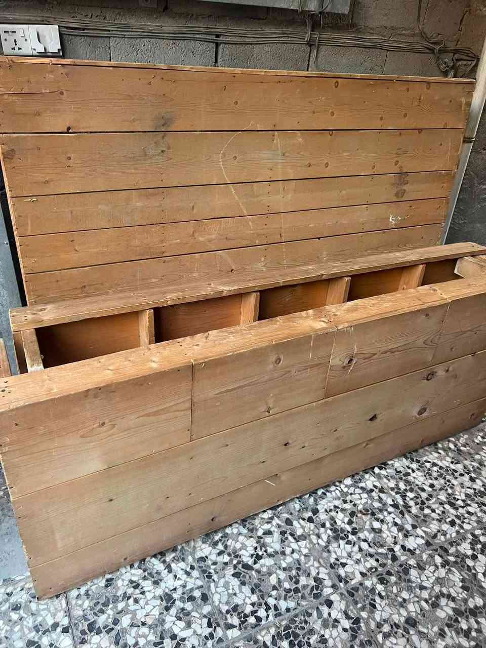 متواجدغراض بسعر مناسب في بغداد البلديات اكثر من حاجه غرفه نوم ٥ دواشك عدد ٢ قطع طباخ ٤ عيون تخم ١٠ مقاعد نضيف جربايه أطفال نفر عد ٢ نفرين عدد ١ كاونتر الامنيوم وكاونتر تركي التواصل عبر الهاتف *********** بيع مستعجل

