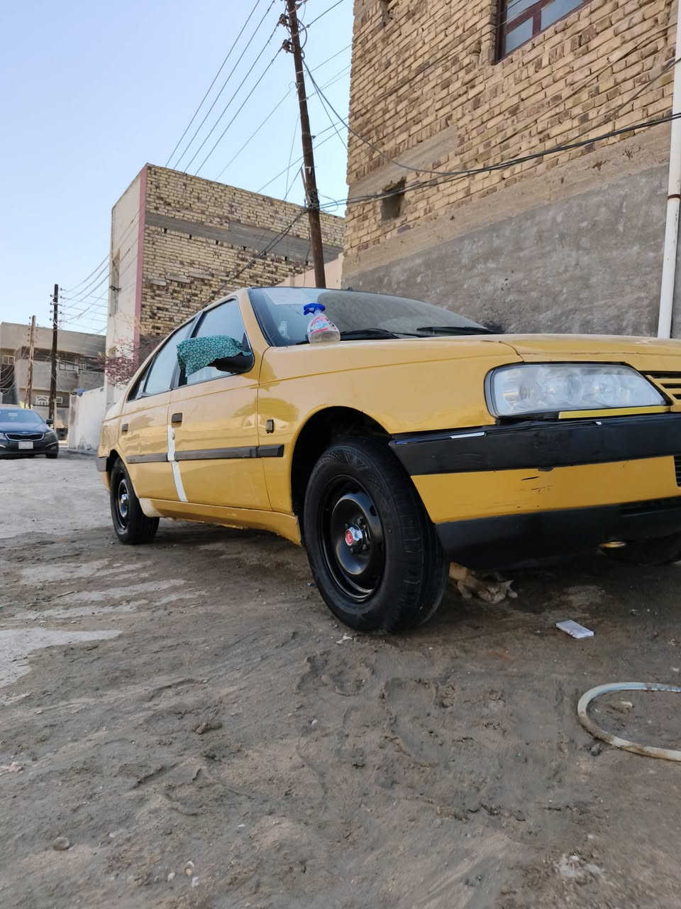 السلام عليكم.
بيجو 405 بابل موديل 2012 بيه جاملغ خلفي  سياره جاهزه من كلشي تبريد نقص غاز مكينه تخم تاير قبل يومين بدلته سياره حلوه حداديه جديدة 
مكان سياره حلة بابل 
السعر 32وبيه مجال حك جيه 
***********
