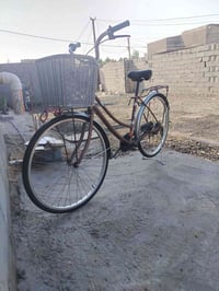 للبيع حجم 26العنوان بغداد البياع شهداء الشرطه الرابعه 07747102225