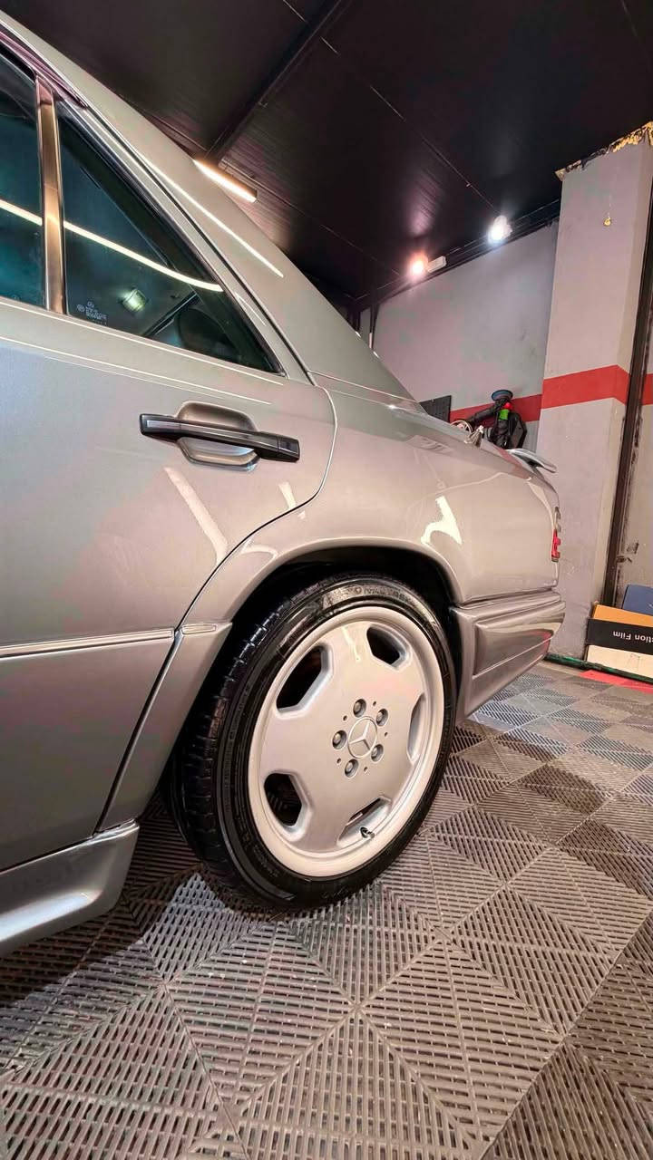 سلام عليكم للبيع مارسيدس
دب بيبي
مديل 92
محرك وكير خراطيم
تبريد ثلج
سلايت
برده
كشنات جلد كهرباء
تلفون 
محدثه اي امجي
فول واحد على واحد
كلشي بيهه شغال
مكان نجف 
للستفساراتصل
***********
فلاح العامري
