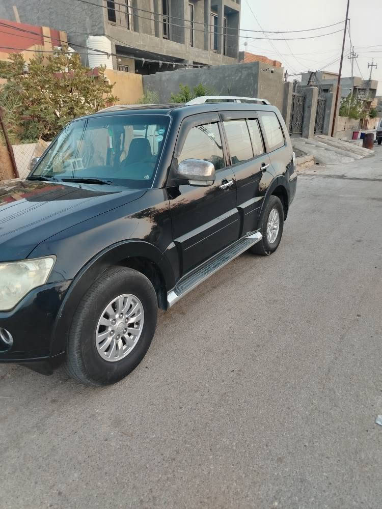 🚘 للبيع | ميتسوبيشي باجيرو GLS 2010
سيارة نظيفة بحالة جيدة، جاهزة للاستخدام، مناسبة للاستخدام اليومي والسفر والطرق الوعرة.
المواصفات:
موديل: 2010
محرك: 3.0 لتر V6
ناقل حركة: أوتوماتيك
نظام دفع رباعي Super Select (4×4)
فئة: GLS
مكيف أمامي وخلفي
رنكات ألمنيوم أصلية
ستيبات جانبية
سبير خلفي
السيارة جاهزة ولا تحتاج إلى أي مصروف.
💰 السعر: 145 ورقة (قابل للتفاوض بالمعقول)
📍 الموقع: ديالى – بلدروز
📞 للاستفسار: ***********
رجاءً الاتصال للجادين فقط. الله يبارك للمشتري. بلاد رز, ديالى
