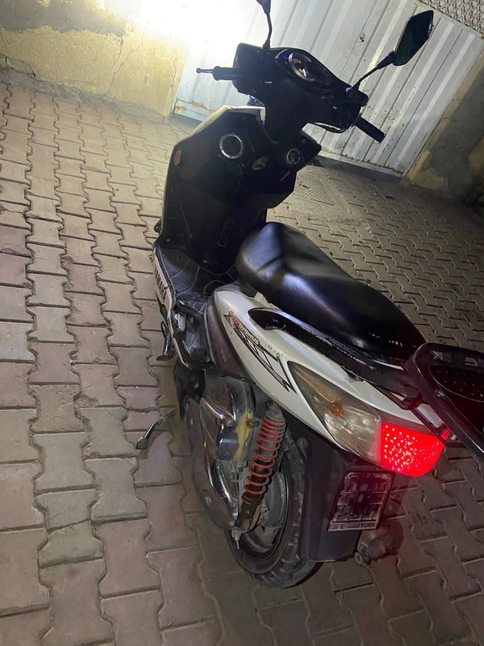سلام عليكم للبيع سكنس فحل مكينه ما مفتوحه خير من الله دراجه نكرا سلف نوزل خطين كهربائيات كلها شغاله من الطول للطول مكاني محموديه حي العسكري سعرها 775 وبيه مجال رقمي ***********
