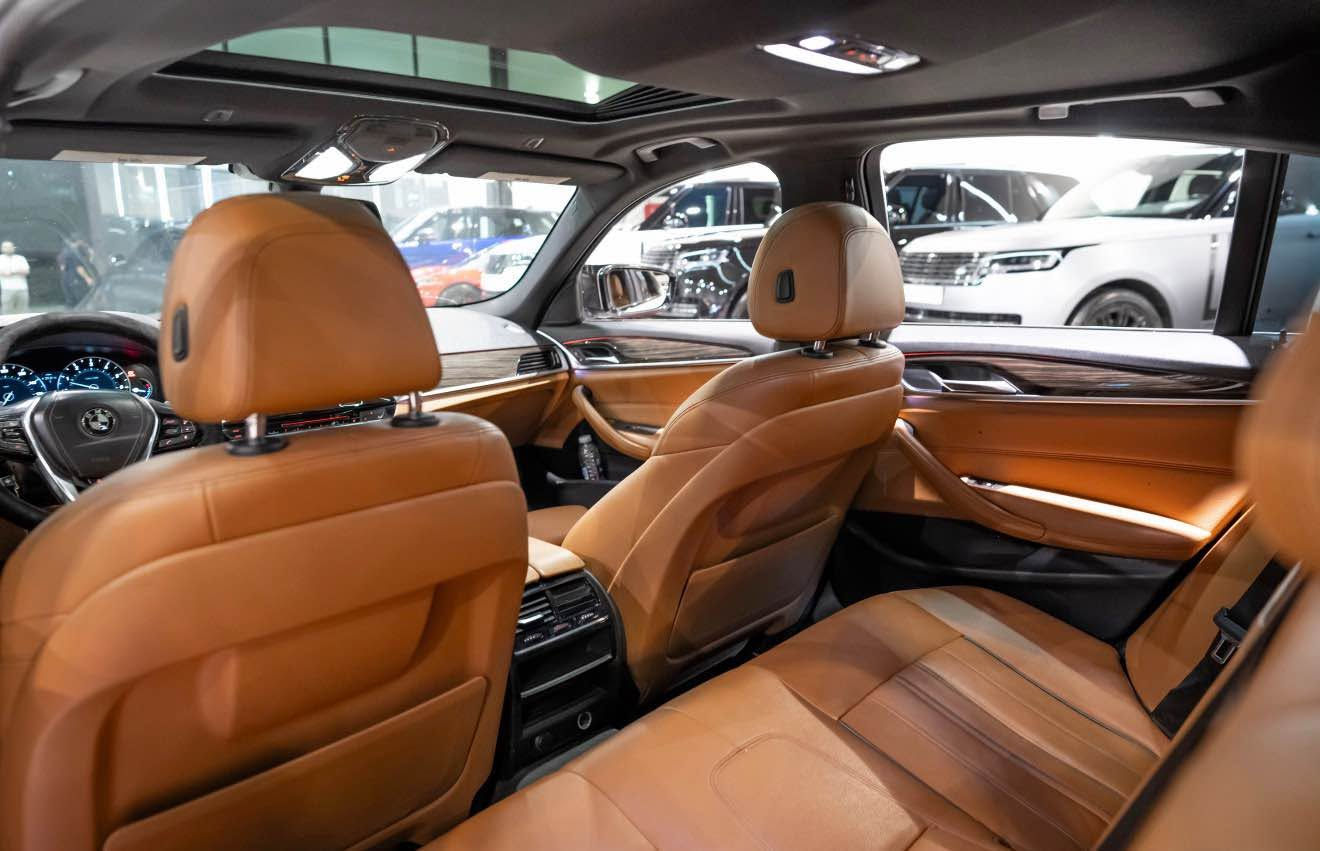 BMW 530i X-Drive 
2018
كلين تايتل مابي حادث 
ضمان دولي 
فول فول ٥ كاميرا ، داتاشو
سنوي و كلشى جديد جاهز 

*********** WhatsApp - korek 
 
0️⃣7️⃣5️⃣0️⃣-2️⃣4️⃣4️⃣-0️⃣7️⃣5️⃣8️⃣

*********** أربيل, العراق
