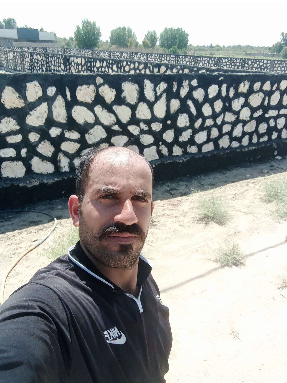 أبو حيدر البناء الحجركرسته وعمل شغل درجة اوله واليرضه بيه الله ***********
