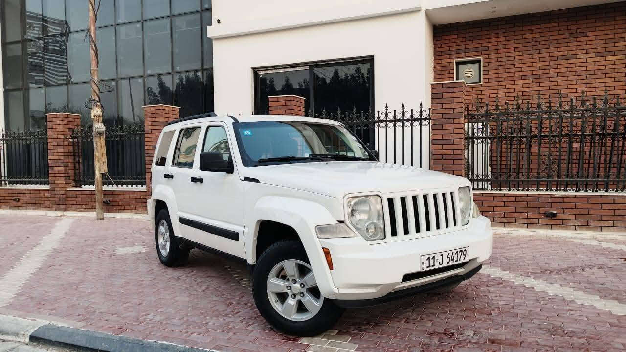 جيب ليبرتي رقم بغداد انجليزي 2008 السياره جاهزه ونظيفه سعر السياره 90 ورقه بيها مجال العنوان محافظه الديوانيه السياره تبريده يشتغل حداديه زينه كل شي نظيف بيها ***********
