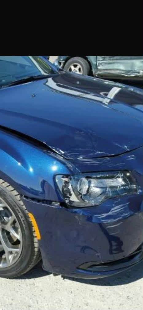 موصفات السيارة إس فول موصفات بانورامة كشنات حضن رادرات بل مرايات حساسات امامي وخلفي حادثها مثل ما مبين بل صورة ونصبغن نفسهن اني بدلتهن اثنينهن أصليات ونفس الموديل السيارة بدون ايرباك  ماشية ١٥١ ألف مايل 
شادلها تخم دبلات إس آر تي 
تبريدها منضومة جديدة راديترات جديدة شاشة كار بلي شادلها مال موديل ١٨

تخم تاير بيها حدادية جديدة

***********
