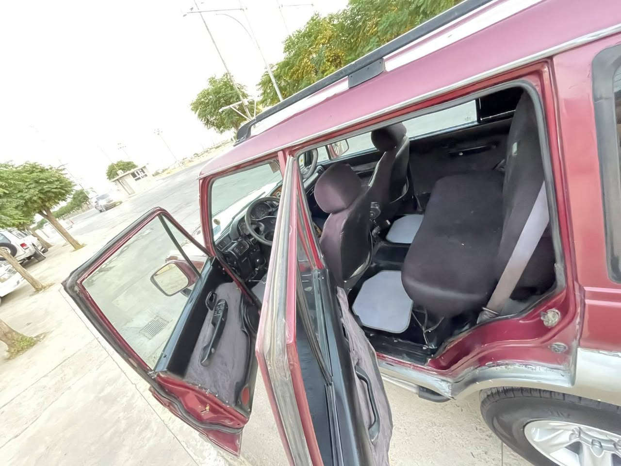 گالوبەر مۆدیل 2000 مەکینە V6بیلاد /دەبڵ ئەکسل ی ئیش دەکات  . گێڕو مەکینەو ئەکسل و هەموشتێکی بەشەرت زۆر توندوتۆڵ و خۆشە کارەبای  مەزبوتە دەعم ولێدراوی نیە علوجە هیچی نیە بەشەرتی کێشەی مەدەنی ئەیفرۆشم تەنها 17گەڵا بەس فرۆشتن شوین دەوروبەری ڕانیە *********** فایبەر وەتساب رانية, السليمانية
