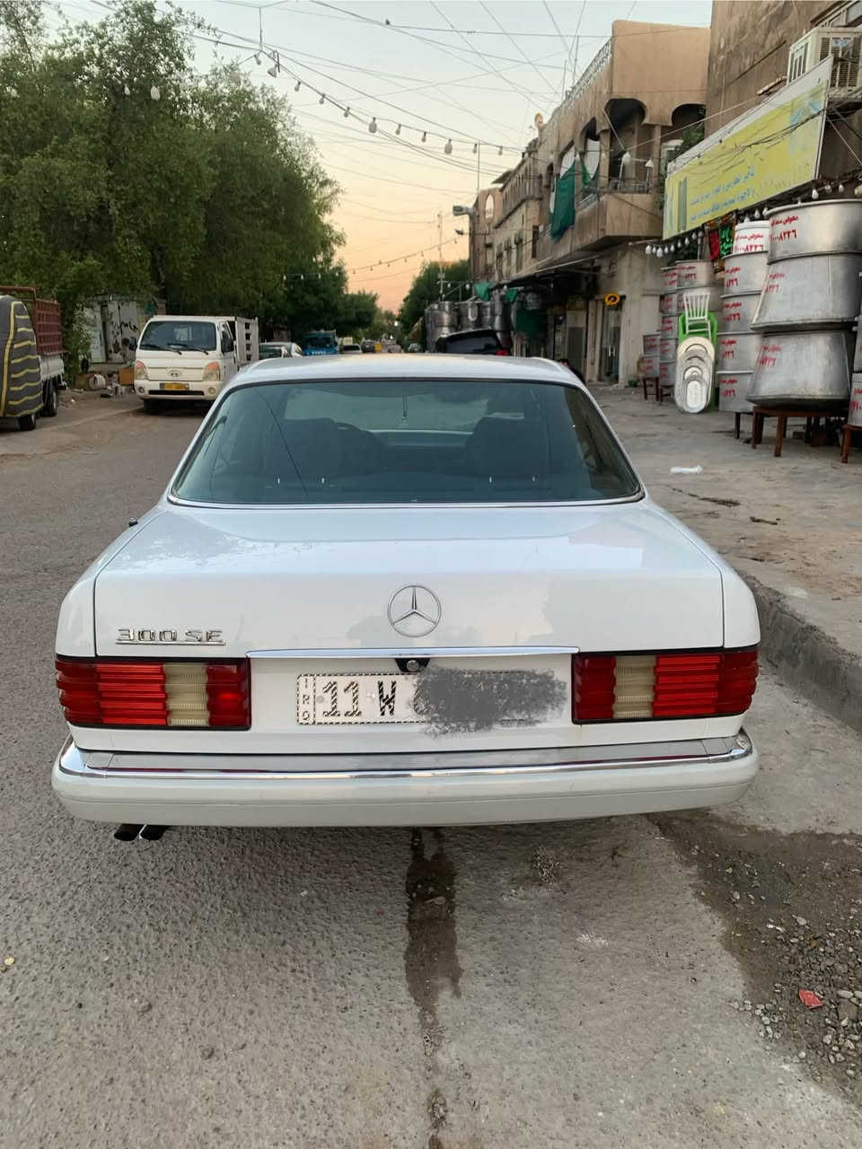 السلام عليكم مارسيدس 300seللبيع موديل 1990
رقم بغداد قواعد دبل بلاد مكينه سته عنكبوت تبريد شغال داخل حبري مخمل كراسي كهرباء بدون فتحه بدون حادث 
مكان بغداد ساحه عدن ***********
