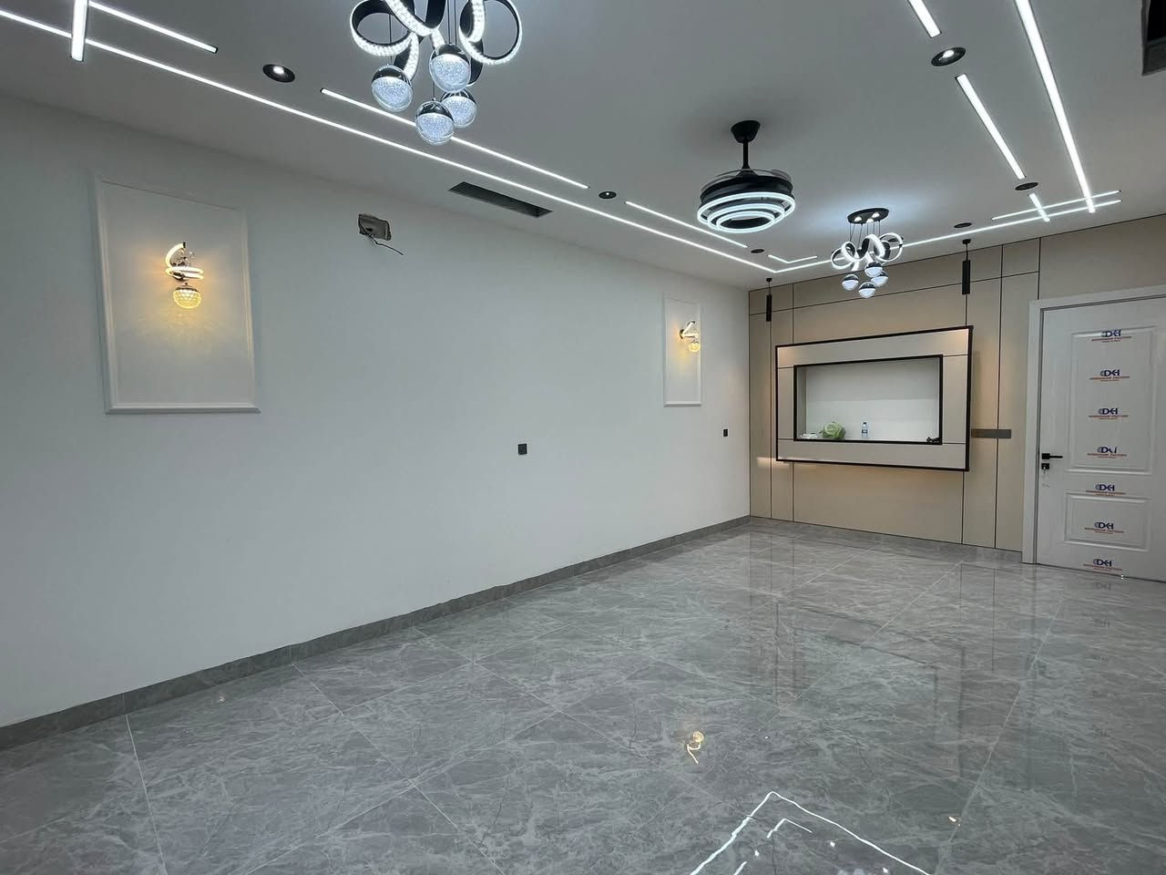 ديكورات الاخوين مستعدين لعمل كافه المواقع كادر متمرس ذو خبره عاليه في الديكور المغربي والاصباغ 

شيال 0.5
وميكا 0.5
زاويه0.5
طلس قاط اول ماده فوكه تركيه🇹🇷 
طلس قاط ثاني ماده ستن تنعيم تركيه 🇹🇷

الالواح المستخدمه
 طبق جاك صيني 🇨🇳
طبق المتحده سعودي 🇸🇦
طبق كناف تركي 🇹🇷
طبق كوركس تركي 🇹🇷

اضافه طبق البورد Xمقاوم للماء والرطوبه 🇹🇷

شرط نضافه العمل وعداله اليزر ستلام مهندسين 

للستفسار اكثر اتصل على الارقام او مراسه واتساب 

***********عبدالله 

***********صاحب
