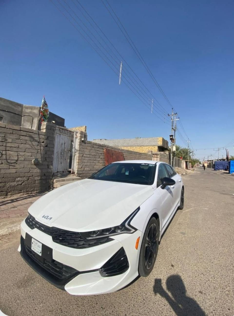 سلام عليكم K5 2023 جيتي لاين سياره مبدل بنيد فقط سياره بسمي  رقمي ***********
