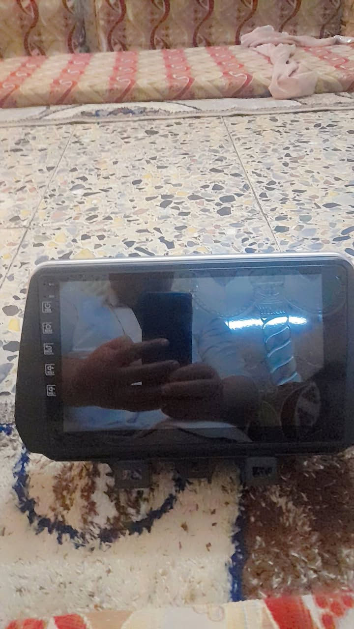 السلام عليكم اخوان عندي شباك توكسان يرهم على موديل ١٩و ٢٠ و٢١ وشاشه توكسان انت قيم واخذ مكاني بغداد ورقمي ***********@
