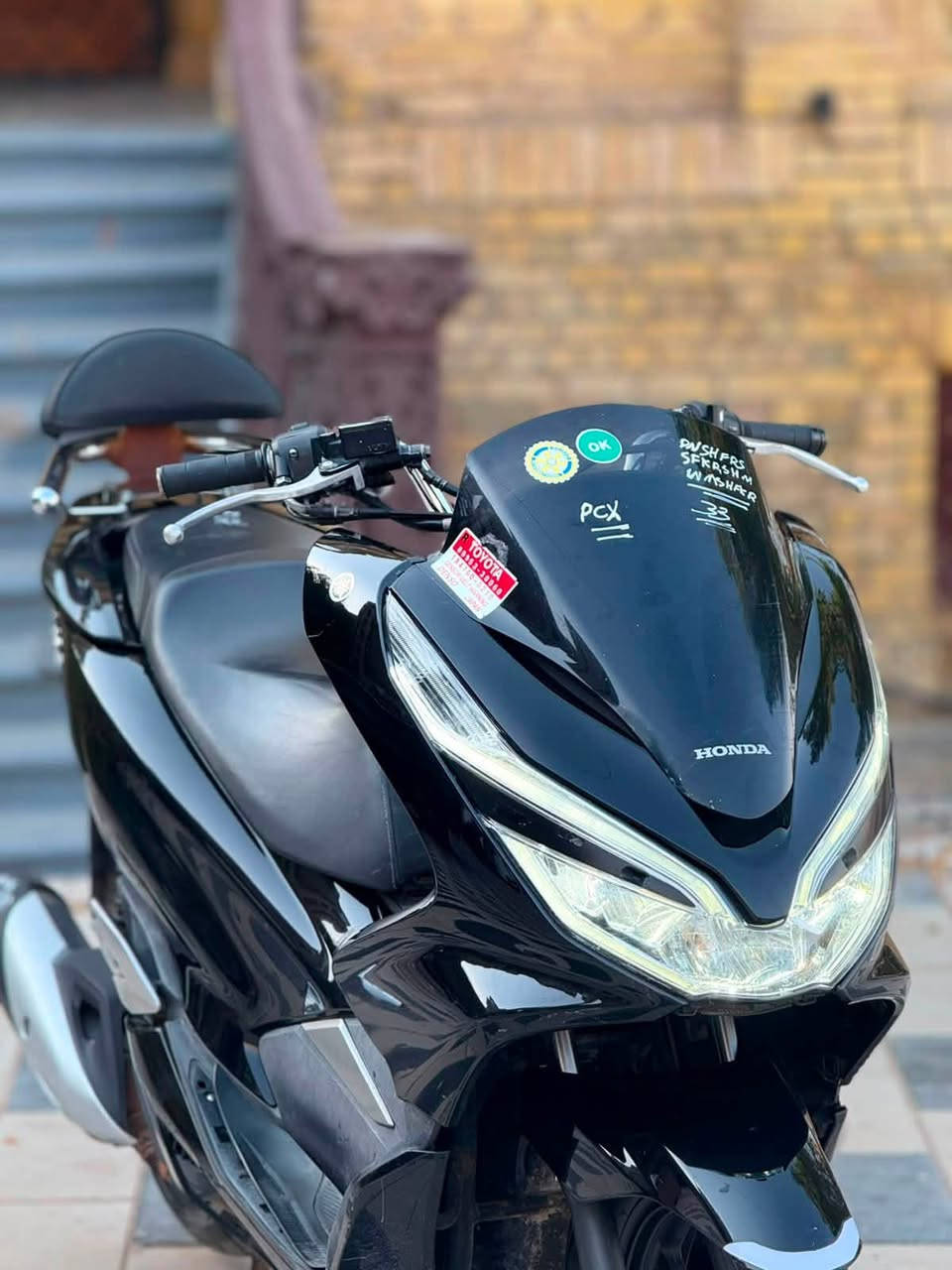 للبيع دراجه pcx  جيل ثالث بصمه الحديث  يوماهاالاصلي  مكينه 150 حساس حرف A نوزل خطين ستان كهربائي ماشيه 24الف زيرو الدراجه حساس ازدحام دراجه جديده  حساس شلعه معدل خير من الله دراجه تتعب تكول جديده مال جناي  مكان بغداد الكرخ السعر مليون و900 وبيهه مجال وبيهه مجال والاستفسار***********
