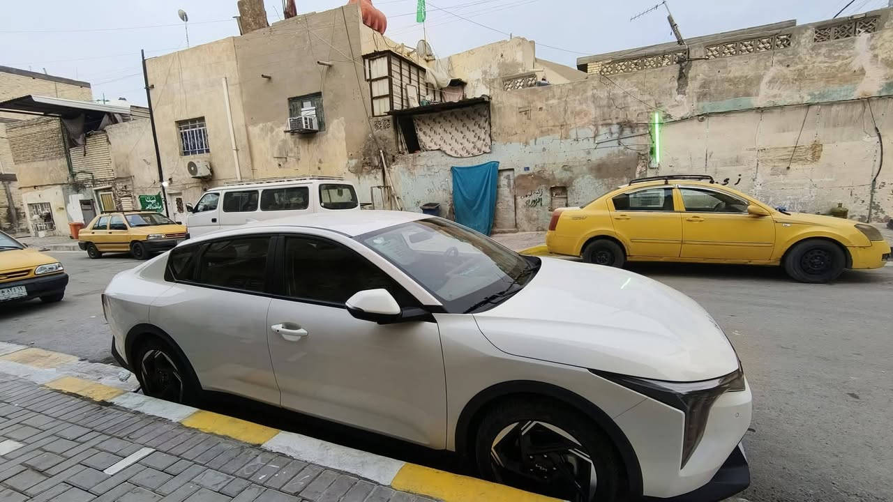 سلام عليكم
كي ٤ خليجي 
محرك ٢٠٠٠ دوش 
ماشيه ٢٧ ألف 
ضمان دوليه 
بعدهي بضمان تبديل الدهن كله بل دوليه 
نص فول 
مكاني مدينة الصدر 
السعر ١٨٥ وبيه شي بسيط
رقم الهاتف ***********
بيه هاي الملاحظات مصورهن والبنيد بيه طعجه ترجع عل بارد بل أخير الصور
