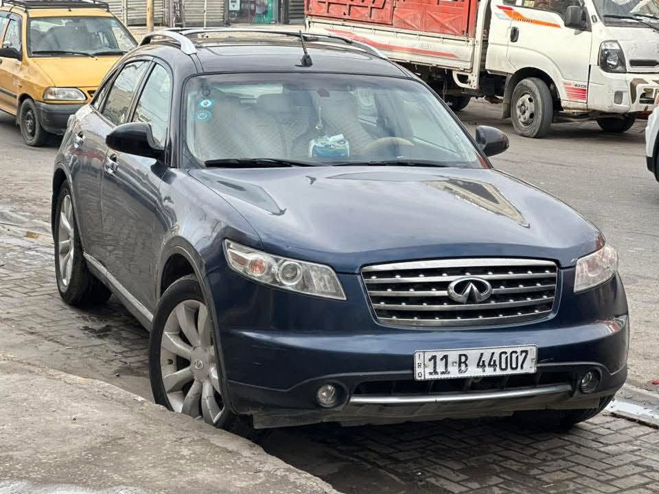 السلام عليكم ورحمة الله 
انفنتي fx35 موديل 2008 امريكي صور الحادث بالمنشور
فقط نصف باب السايق مصلح مكفولة من الغرق وبيهة كلير اثر جراد خفيف 
السيارة فور ويل وتبريد قطعتين 
معروفة مواصفات الانفنتي بصمة وفتحة 
وكشنات جلد تدفئة 
صندوك شفط كامرة خلفية حساسات 
صدر امامي وخلفي جديد السيارة ناعمة ونشطة كلش
منظومة تبريد كاملة جديدة تبريدهة ثلج 
رقمهة حلو وبأسمي سنوية لـ27  
السعر 95 وبيهة مجال ان شاء الله 
مكاني بغداد المدائن 
***********
