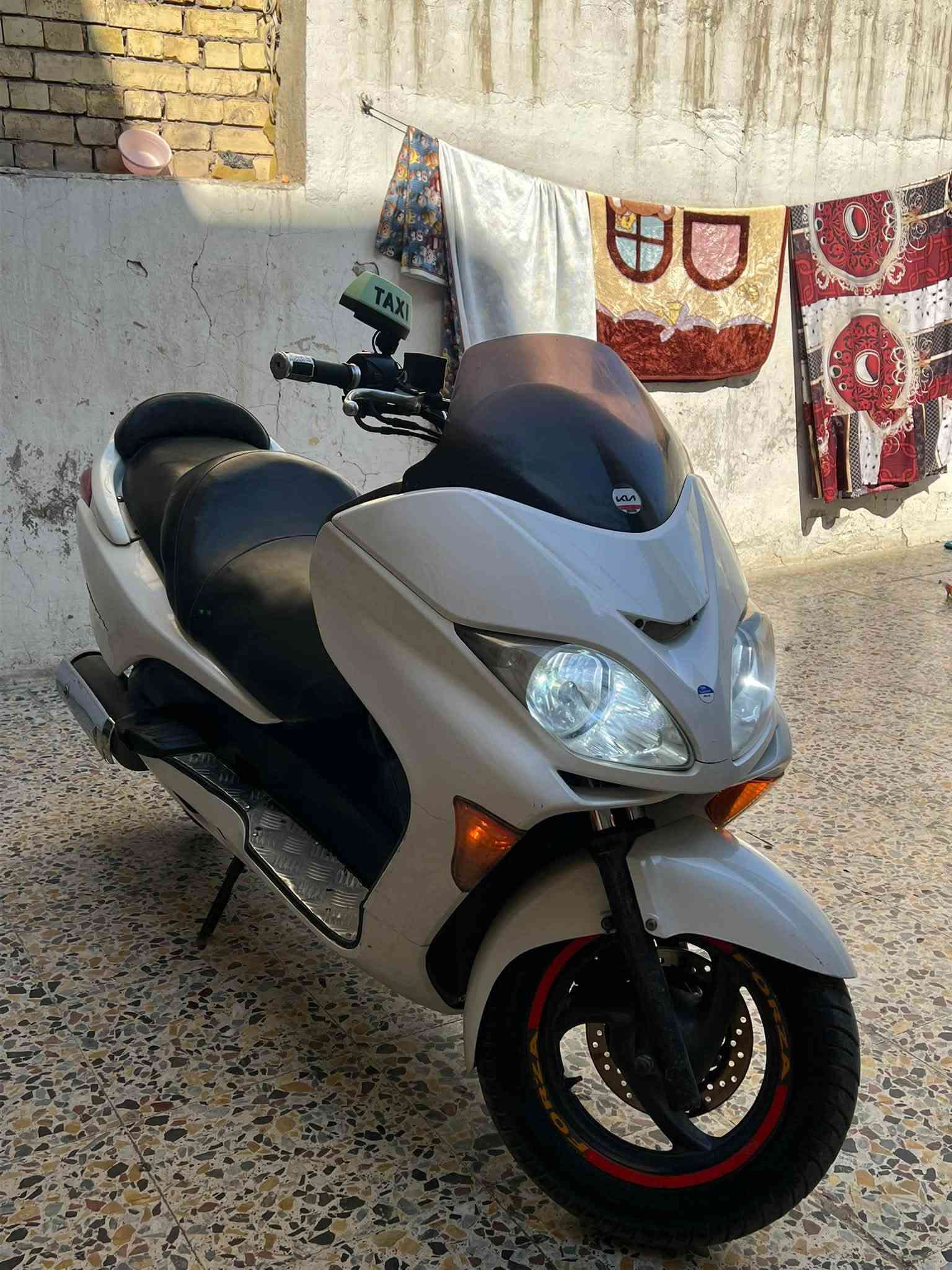 فورزه 0️⃣ 8️⃣ بصمه
جاهزه دراجه مابيهه نقص 
ستان كهربائي كلوب جنطه 
لايتات زنون سماعات بلاديه
امبثري مكاني بغداد ***********
السعر مليون وميه
