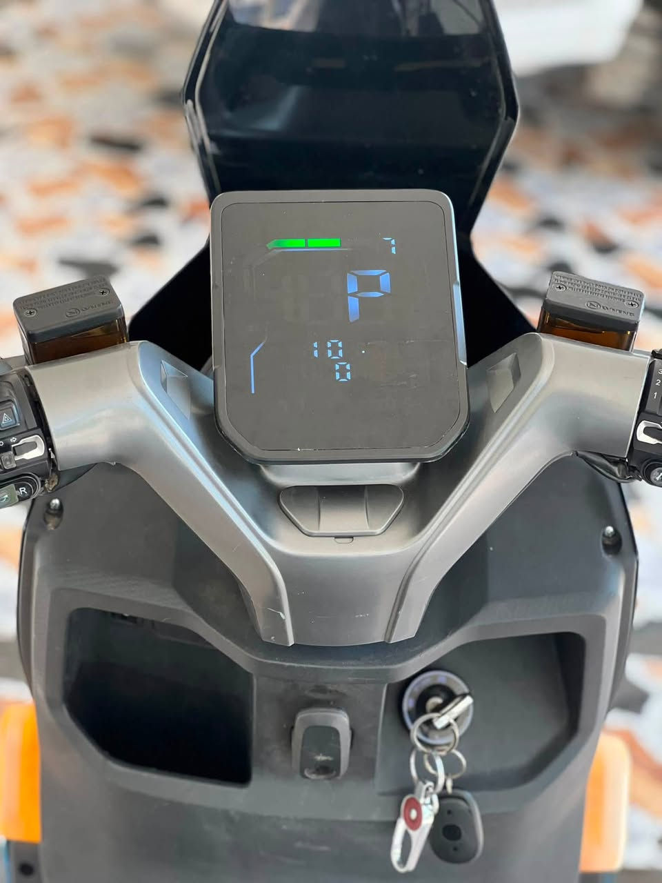 سلام عليكم اخوان
للبيع صاعقة 2026 
فول نظافة اخت الزيرو💯
دراجة مواصفاتها حلوة
دبلات غازية 
بريكات هايدروليك
دسكات رياضي
شاشة ايباد تعرضلك الوقت والسرعات 🖥️
بروجكترات بالصفاح
نضام سبورت سرعة مفتوحة✈️
سستم سماعات مخفي🔊
مكانها الفلوجة_ناحية الصقلاوية📍
السعر850 وبيها مجال بسيط💲
للاستفسار خاص او اتصال***********
