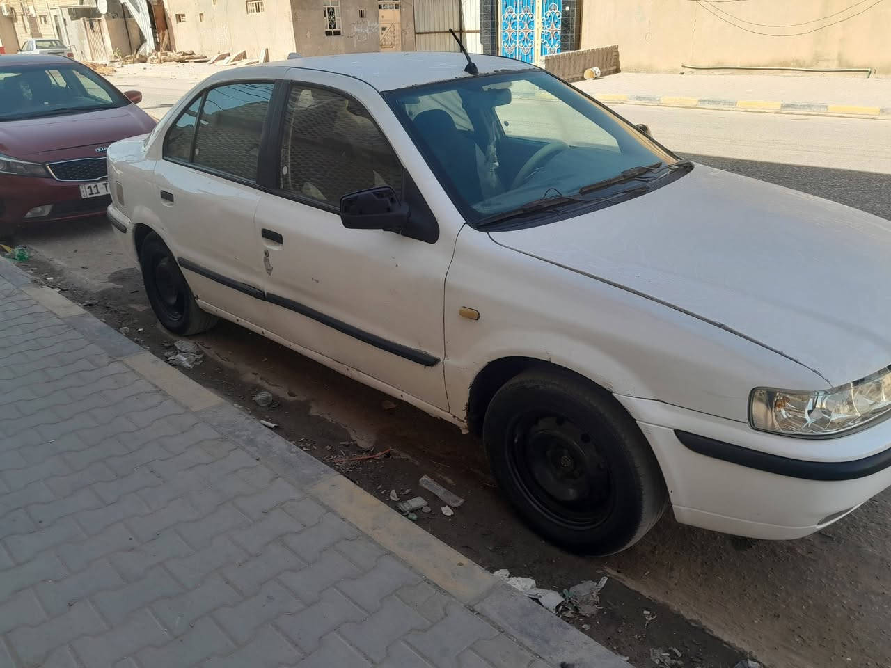 السلام عليكم سمند للبيع موديل 12 سياره حلوه كير محرك خير من الله رقم نجف بسمي مداور ثاني يوم مكاني بل نجف لاستفسار على الرقم *********** وذاكو مراوس حسب القناعه
