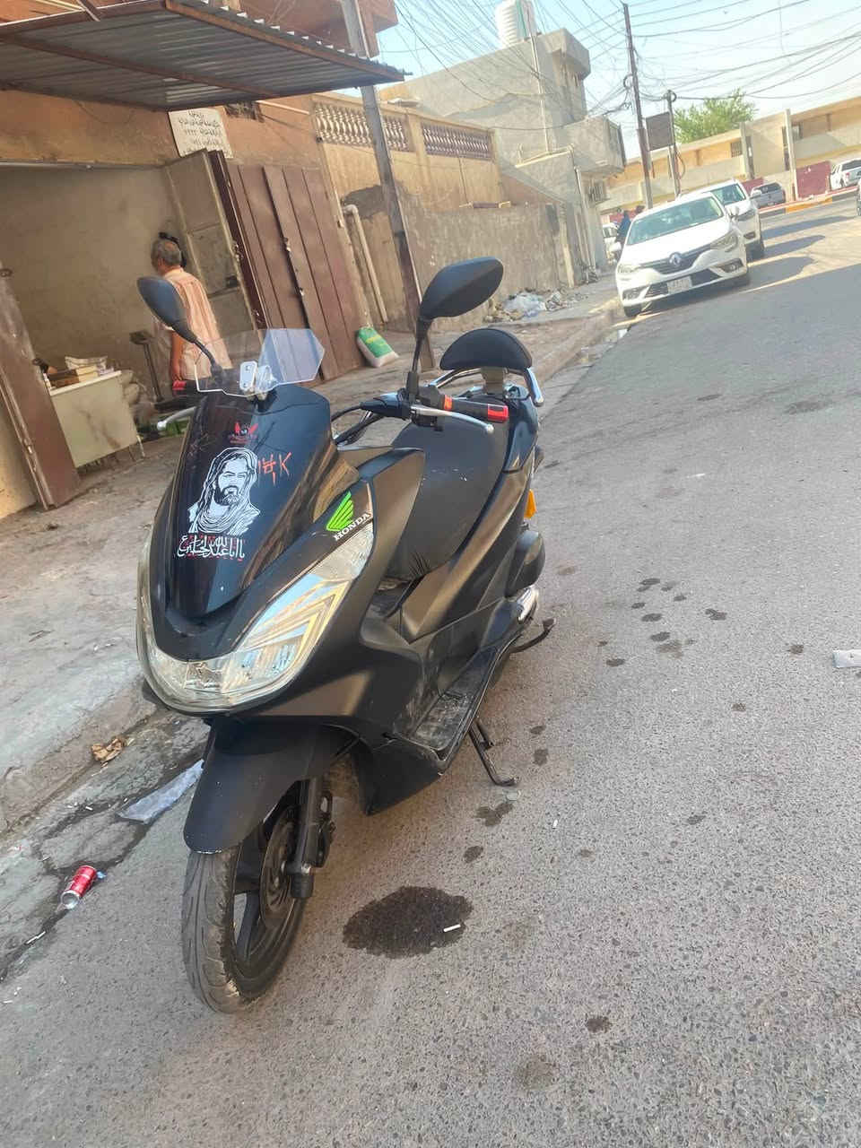 سلام عليكم pcx جيل ثاني كفاله عامه اسود طافي Jf  كوري دراجه رمبه رمبه  كلش جديده كله شغاله ما بيه نقص دراجه دك 140وفوك هم سعر 1650 مستعجل على بيعته ***********
