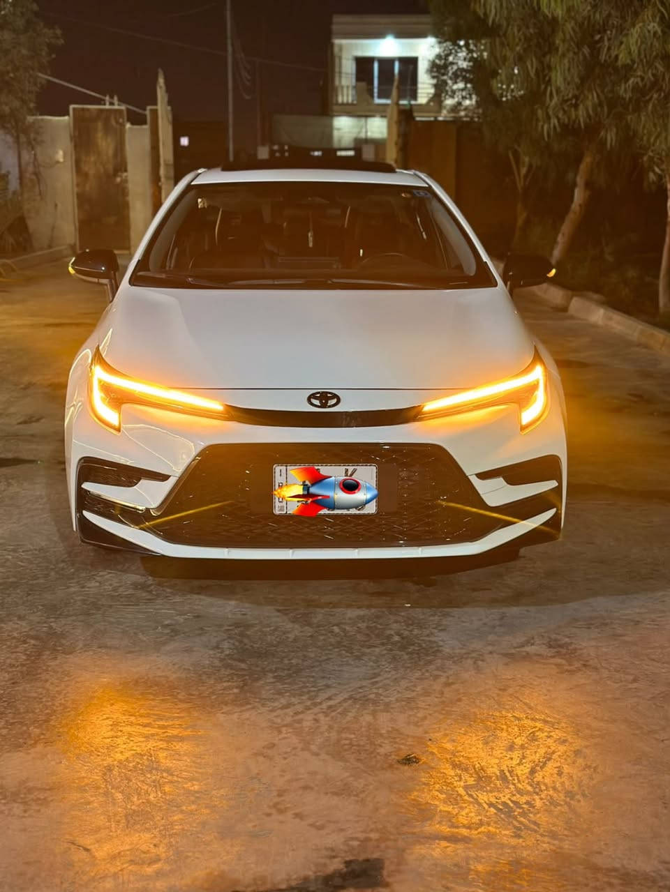 كورلا 2025  S بلاك ادشن (GR)
محرك 1800 هايبرد HEV✅
عداد: 17 الف كيلومتر
مري بلاك بلادي ويل بلاك كبير قياس ١٧

❇️محرك 1800 هايبرد شحن ذاتي 
❇️بصمه + دخول ذكي 
❇️هاندر بريك بصمه + اوتو هولد 
❇️سلايت 
❇️رادار امامي +كاميرا تحديد مسار
❇️سياقه آلية 
❇️تبريد قطعتين 
❇️تبريد بيانو شاشه 
❇️شاشه ابل كار بلي + كامره خلفيه دواره 
❇️مانع نزلاق + مود درايف +  ايفو مود 
❇️كيجات شاشه دجتل 
❇️10  ايرباك  
❇️مقاعد جلد لونين ماروني و اسود + مقعد السائق كهربائي 
❇️ويل بلاك حجم 17 
❇️حساس لايت كامل اوتو عالي ناصي اوتو + حساس ظغط اطار 
❇️تحكم سترين كامل فول 
❇️لايت زينون + لد صباحي + اشاره لد 
❇️كت اس بلادي 
❇️شاير مري 
❇️كتابات بلاك +مري بلاك + يدات بوب بلاك بلادي مو تغليف + ويل بلاك مو صبغ
📞***********
📞***********

