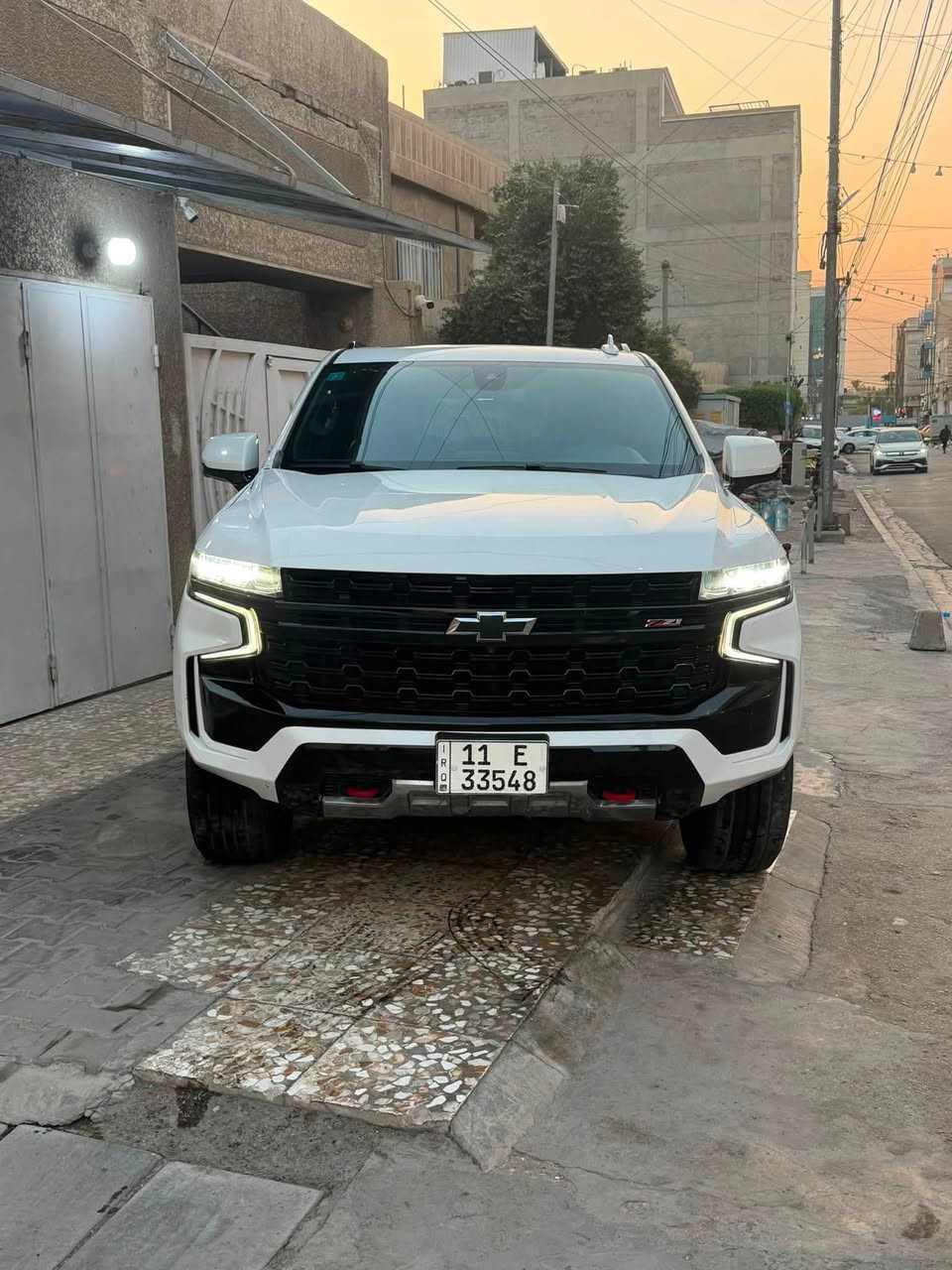 سلام عليكم ورحمة الله وبركاته
تاهو موديل 2021 رقم بغداد باسمي هزة 2026 + سنويه 2030 
فئة Z71 فول 1/1 
حادثه جاملغ وبنيد + جاملغ خلفي 
مكينه كير كفاله برغي ممفتوح بيهن 
ماشيه 80 ميل
تبريد ثلج 3 قطع 
مواصفات سياره 
. بنراما 
. جنطه كهرباء 
. 5 بصمات 
. تشغيل عن بعد 
. كامرات 360 
شاشه كبيره + كار بلي 
.شاحن واير ليس 
. كراسي خلفيه كهرباء 
. عداد شاشه مبدل مو كيجات 
. حساسات ضغط تاير 
. كشنات كهرباء + تدفئة 
. داخل اسود ملكي 
اخوان سياره كلش جديد وبلعافيه عل ياخذه مكاني بغداد الغدير ساحه ميسلون 
سعر 350 ورقه وبيه مجال 
*********** متوفر واتساب✅
