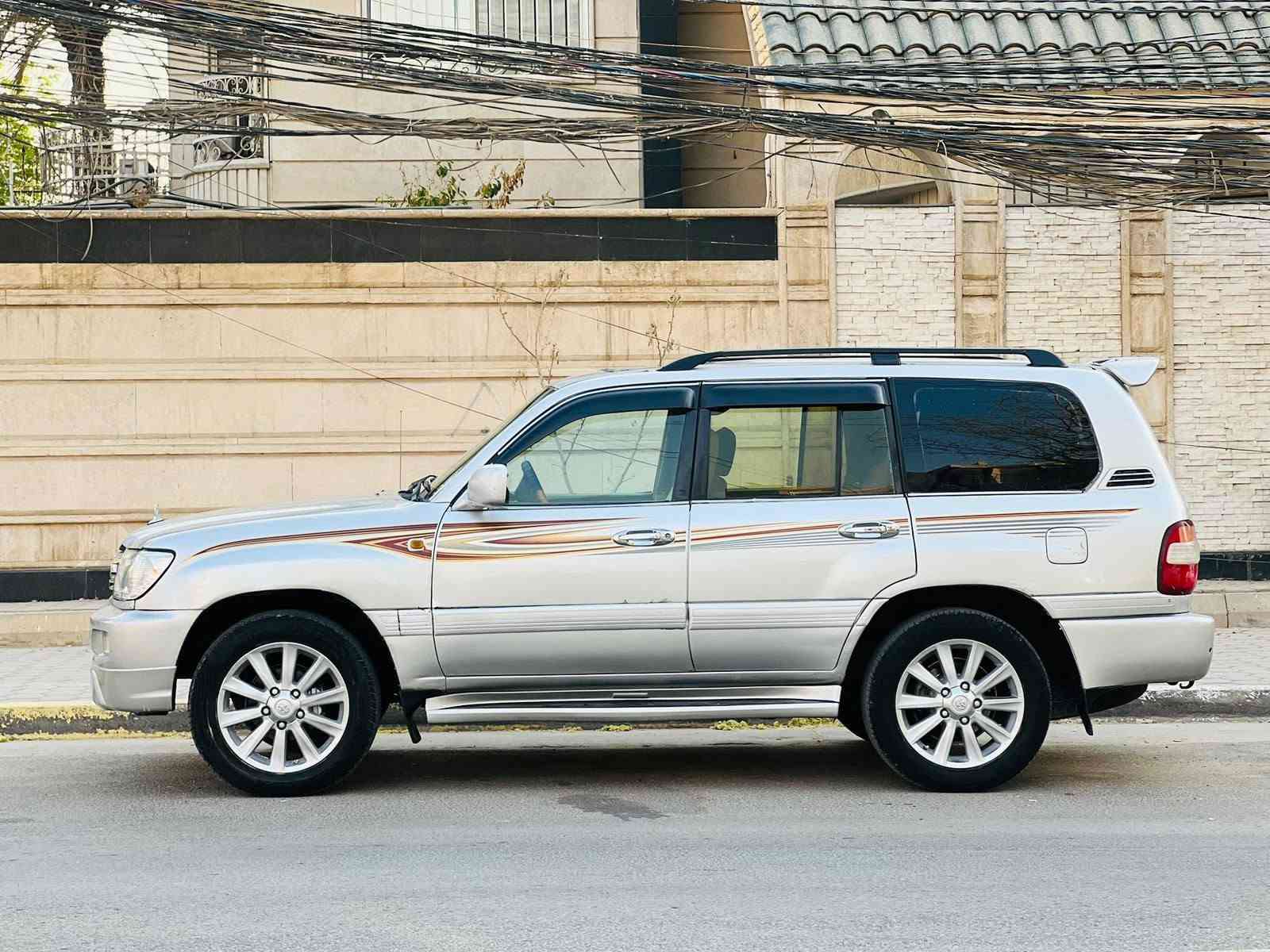 تيوته لاندكروز خليجي مديل 2006اصل السعر 113وبيهه مجال  فول مواصفات 1/1 مكينه وكير مكفولات اوتماتيك محرك 6️⃣ سلندر فتحه سقف 7راكب 3قطع تبريد داخل بيجي فورويل ثلاجه دبل تانكي مكفوله من ضربه وتبديل بيه رشات جماليه  تخم تاير كهربائيات حداديه جديدهه سياره جديده وجاهزه وخير من الله رقم*********** مكان كربلاء المقدسه
