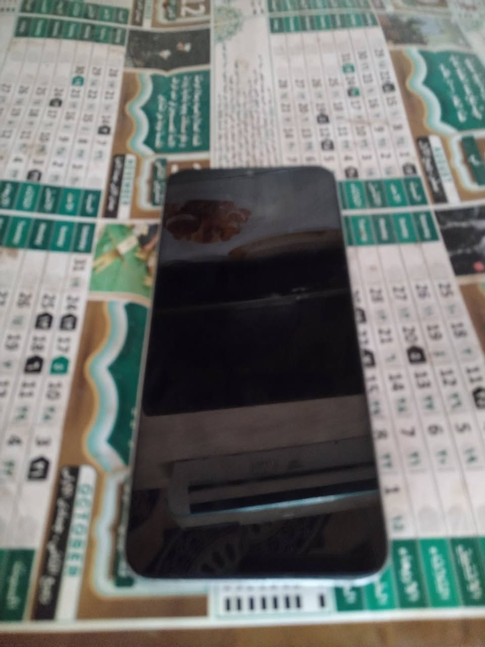 جهاز ريلمي c33  ذاكرة 128 نضيف كله شغال سعر 80 شراي يراسل وتساب ***********
