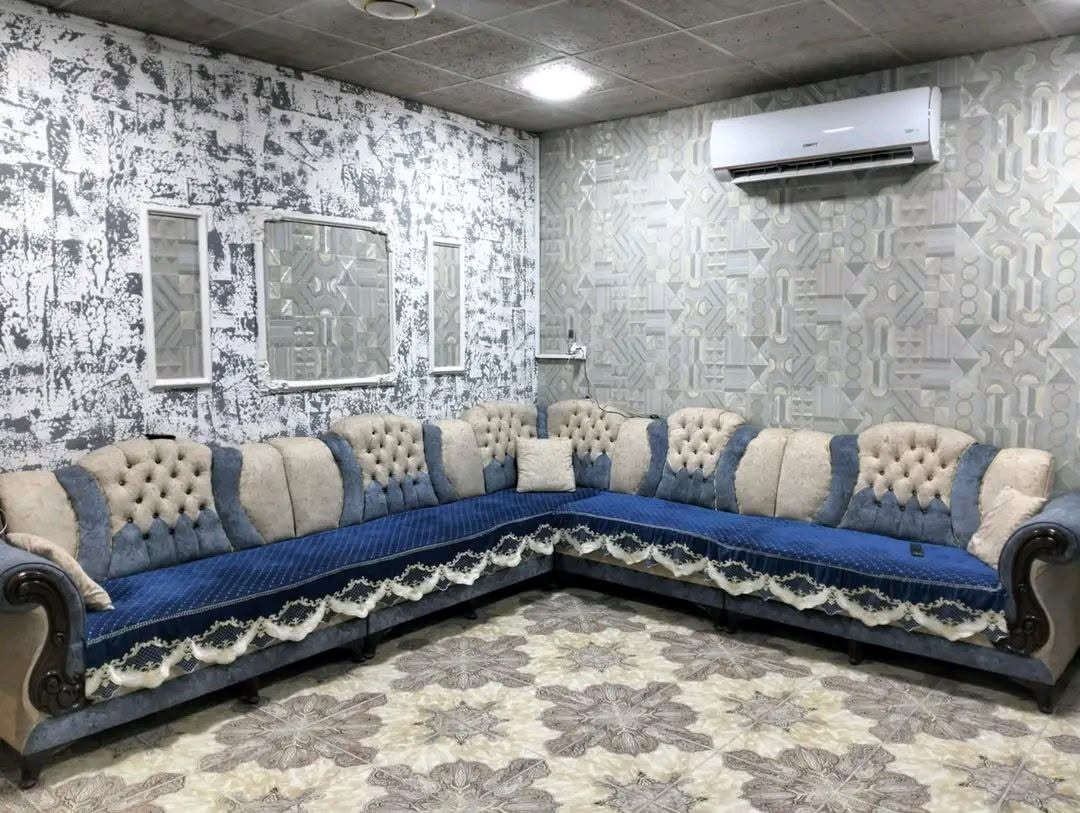 دار للبيع طابو صرف تحويل مباشر300 متر الواجهه 15 متر..  النزال 20متر  ..طابق واحد عكاده بحاله جيده جدا غرفتين نوم وهول واستقبال...  بداية الدواسر خلف ثانوية دجله للبنات... ***********
