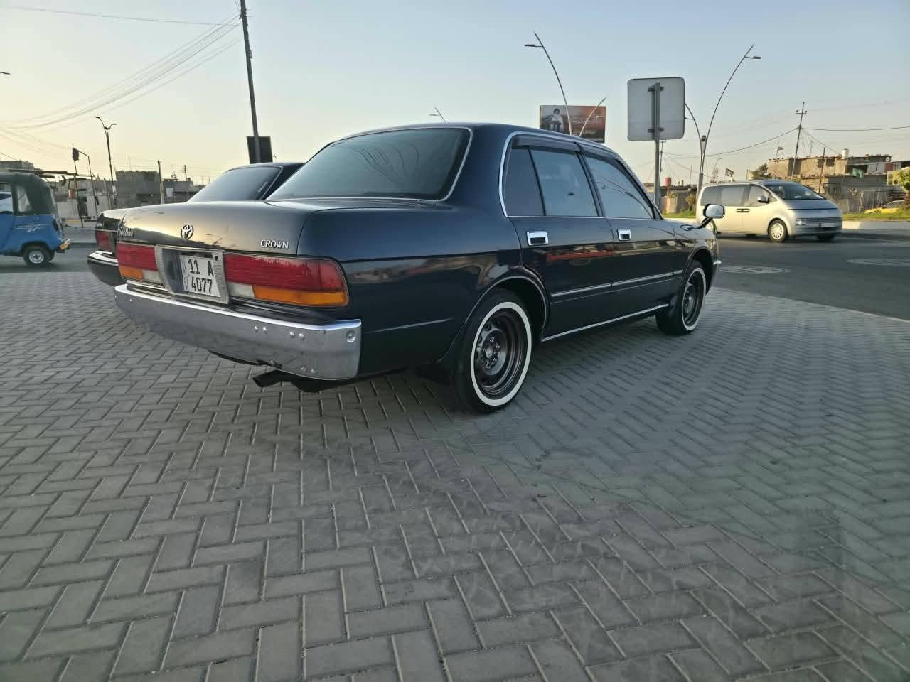 السلام عليكم 
ارنب كصيف ديلوكس لون نيلي 
رقم بغداد مميز انكليزي بسمي سنويه مجددة 2031 هزة جديدة 
سيارة كفاله كص نقل جثه والرسميات 
سيارة جاهزة مكينه كير حداديه تبريد تخم جديد منضومه تبريد جديدة عوازل شغل درجه اولى ضفيرة جديدة من البجم للبكلايت سستم جديد صبغ قمارة وجاملغات فقط 
العنوان البصرة
*********** متوفر واتساب
السعر 80 البصرة, العراق
