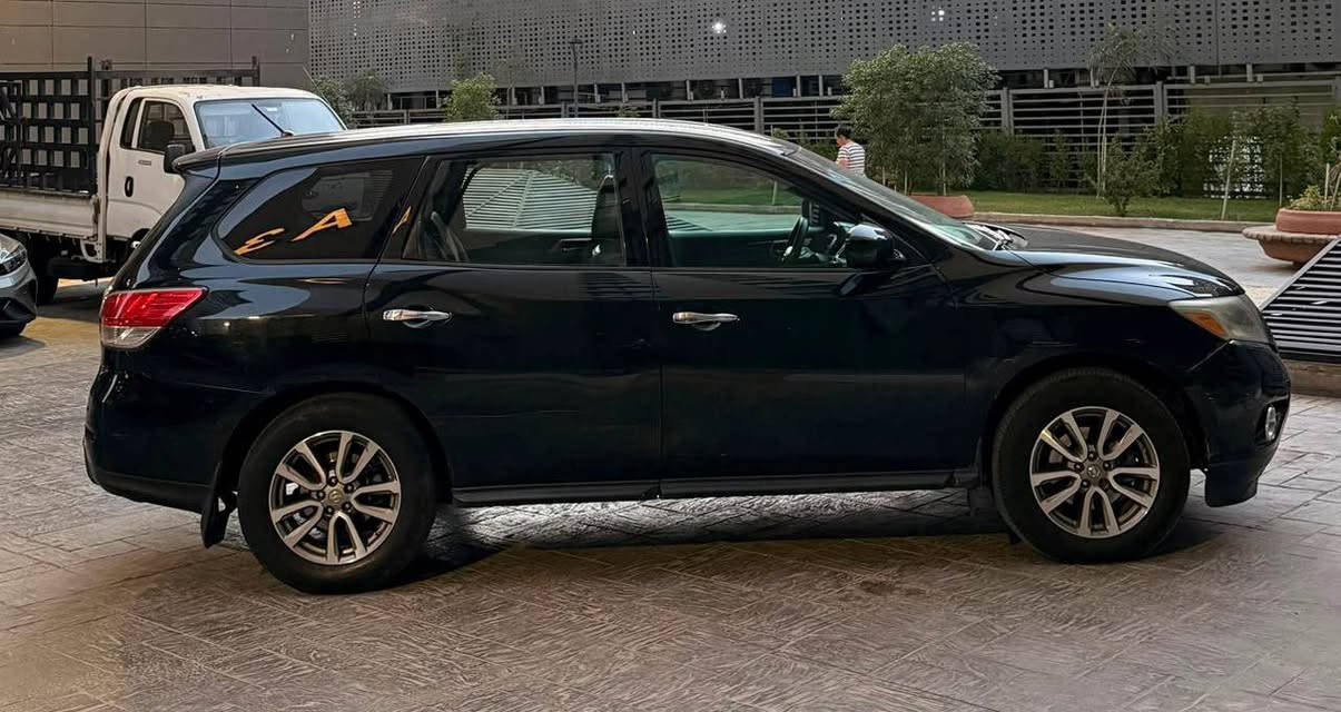 � للبيع | نيسان باثفايندر 2014

✅ موديل: 2014
✅ محرك: 3500 CC (V6)
✅ ناقل حركة: أوتوماتيك CVT
✅ اللون: أسود
✅ 7 مقاعد
✅ تشغيل بصمة (Smart Key)
✅ كاميرا خلفية
✅ مكيف أمامي وخلفي
✅ جنوط ألمنيوم أصلية
✅ مرايا كهربائية
✅ زجاج كهربائي
✅ سنتر لوك
✅ مثبت سرعة
✅ تحكم من المقود
✅ بلوتوث / USB / AUX
✅ وسائد هوائية
✅ نظام ABS مانع انغلاق المكابح
✅ نظام الثبات الإلكتروني (VDC)
✅ مصابيح ضباب أمامية

📍 موقع السيارة: بغداد - حي 
الحسين / حي الإعلام

🔺الضرر (( الصندوك صبغ فقط ))

💰 السعر: 127

📞 للتواصل: ***********

السيارة نظيفة وجاهزة/نقصها صدر فقط بغداد, العراق
