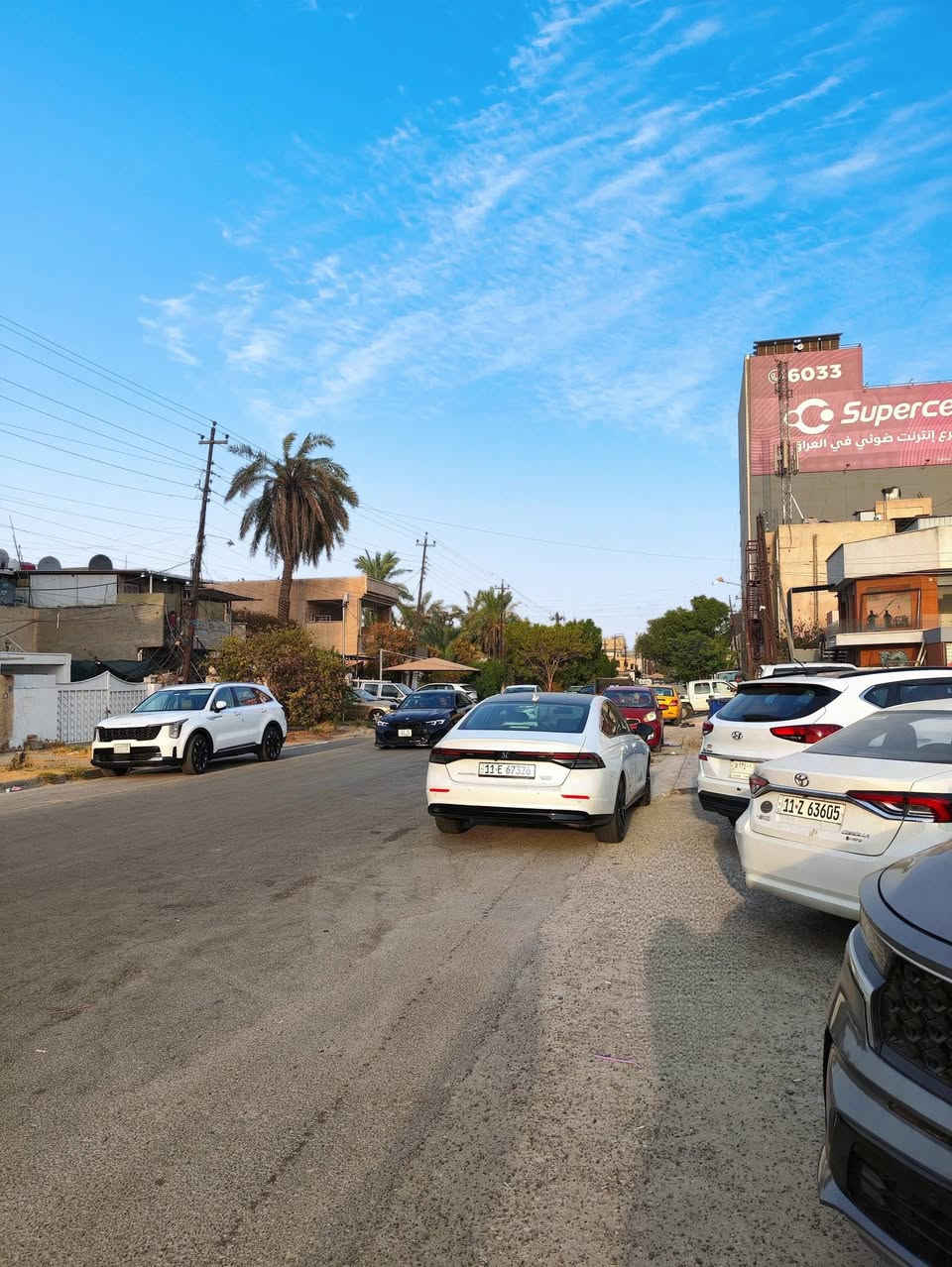 ◀ إذا مشروعك الجاي يحتاج واجهة تجارية ومكان معروف، فهذا العقار بحي الجامعة راح يختصرلك هواية.
— العقار مساحته 435m، بواجهة 12.4m، 

• طابو ملك صرف

• مكانه على الشارع التجاري يخليه فرصة كلش حلوة لمختلف المشاريع أو كمقر للشركات ، يقع مقابيل مجمع بسكولاتة 📍

☗ يحتوي على طابقين 

◀ يحتوي الطابق الأرضي على غرفتين، صالة، استقبال، ومطبخ حار  ومطبخ بارد

◀ يحتوي الطابق الثاني على 3 غرف نوم، وكلها بنظام سويت كامل."

عقار جاهز حتى يكون نقطة انطلاق لمشروعك الجاي. لكل التفاصيل، اتصلوا بينا على الأرقام التاليه 📞:

*********** ➦

*********** ➦
