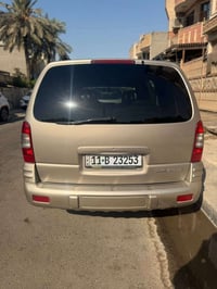 شوفرليت فنجر 2004 أمريكي رقم بغداد انكليزي  السياره باسمي  السونار مرف...