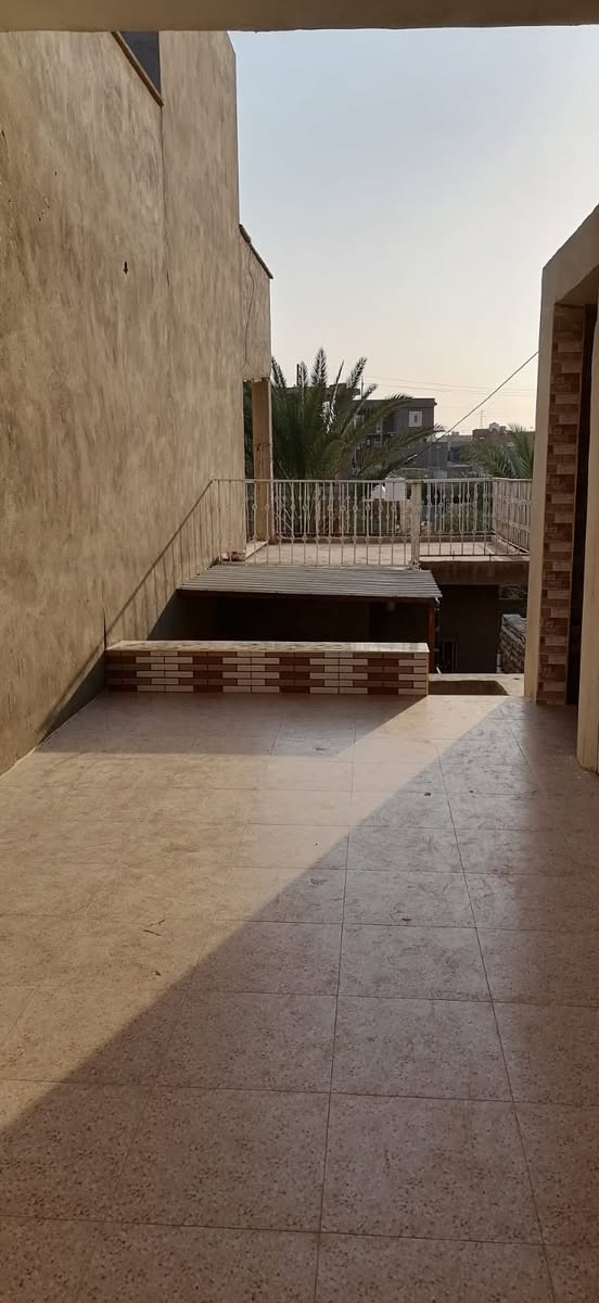 للبيع ... 
دار مساحة 484 متر 
سند طابو صرف 
بناء جديد
كما موضح بالصور 
طابقين / طابق ارضي / طابق ثاني
سيراميك 
تبليط خدمات كاملة 
العنوان // بروانه الهضبة 
السعر 100 مليون قابل للتفاوض
للاستفسار : مراجعة المكتب او الاتصال على الارقام التالية ....
***********
***********
بادارة : ابو مريـــــــــــــم 
🌹🌹🌹🌹🌹🌹🌹🌹
