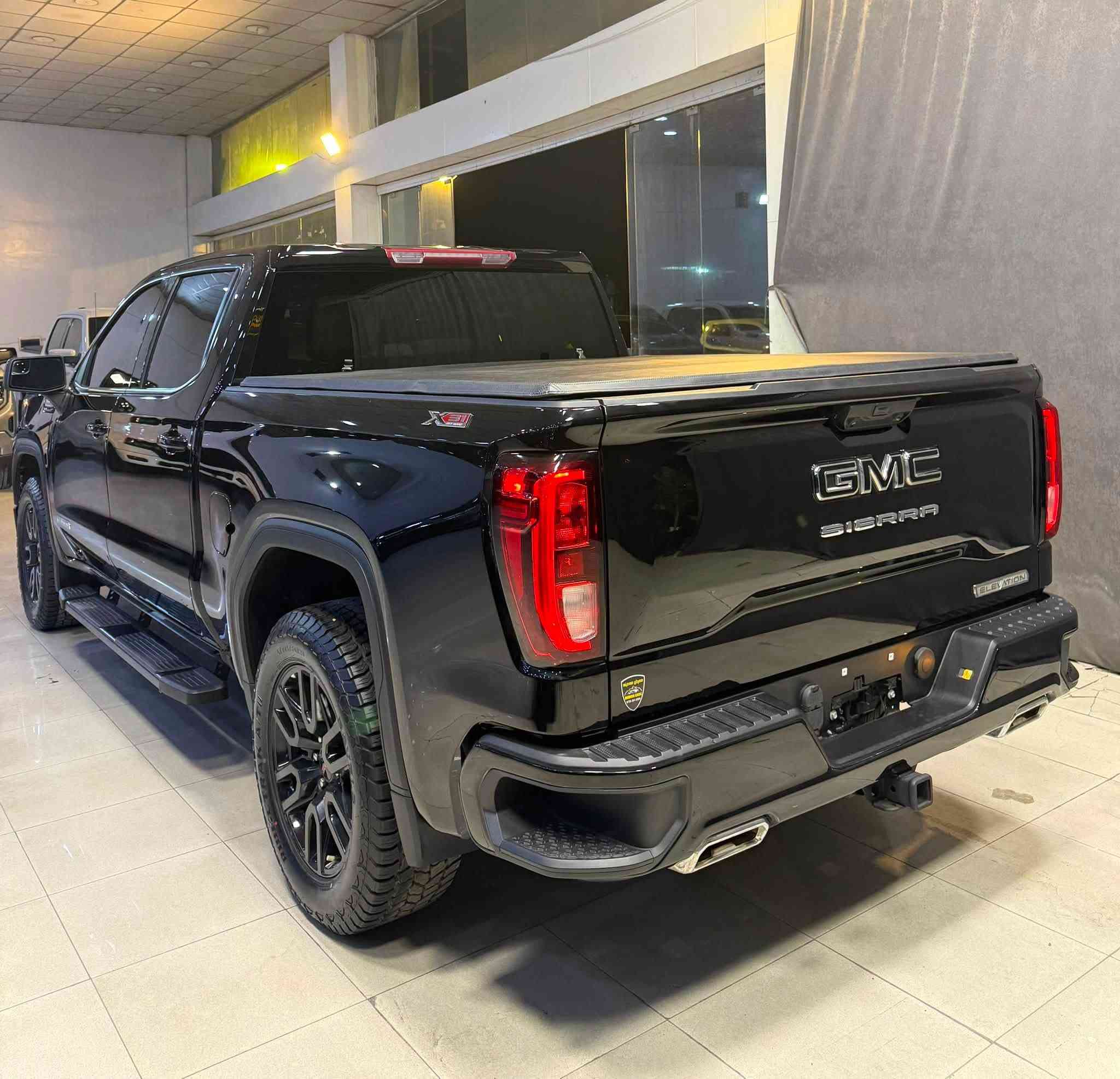 GMC Sierra 
Elevation 2024
V8 - 5.3L - 4x4

بسمە و شغال
شاشە گەورە
لایت لید
بگ لایت لید
کوشینات هیتر
کوشینات جلد و کهرابایی
سوکان هیتر
رادار 
ئمامی و خلفی
ئوتو ستوب
گیج الکترونی
دبل اکسل
باب طویل
بودی قصیر
تبرید مرکزی
ویل 20

36.000 mile 
1 قطعە صبغ
1 قطعە بدل بلادی
سعر 400 ورقە

معرض ( مەدینە ) اربیل شارع ١٠٠م
***********
***********
