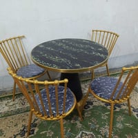 ميز طعام • مرمر • ٤ كراسي